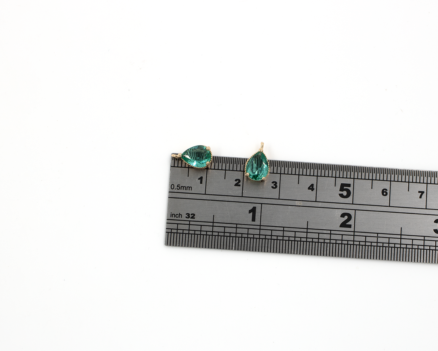 2 x 14K Gold Plated Green Faceted Glass Teardrop Pendants, 11x6mm (1377)