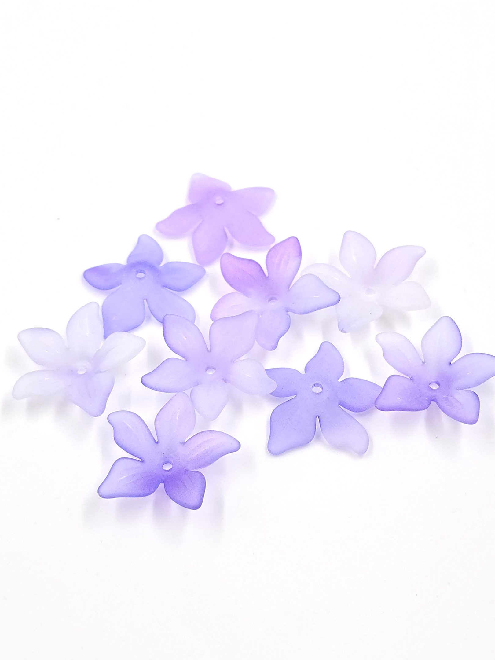 20 x Frosted Graduated Purple Acrylic Flower Beads, 26mm