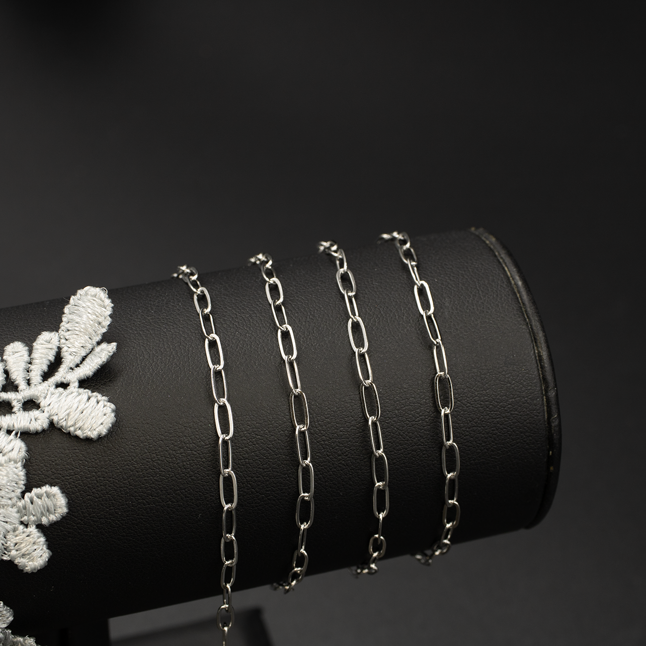 Stainless Steel 2.7mm Paperclip Chain