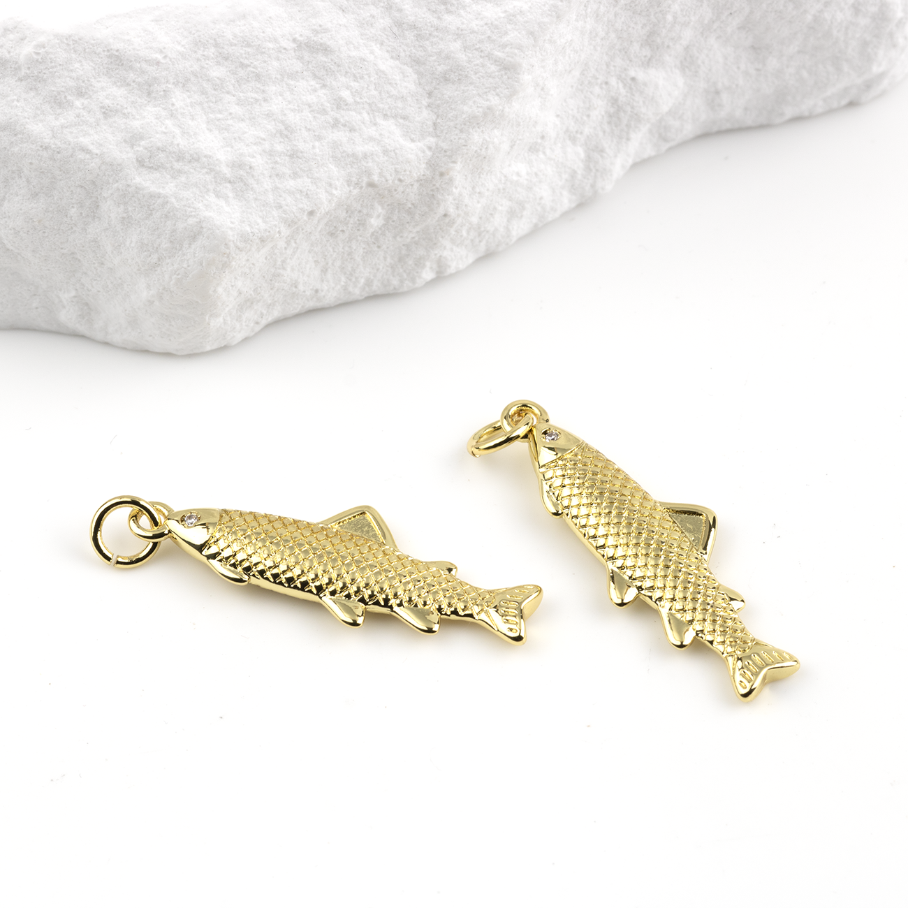 1 x 18K Gold Plated Pike Charm, 30x10mm