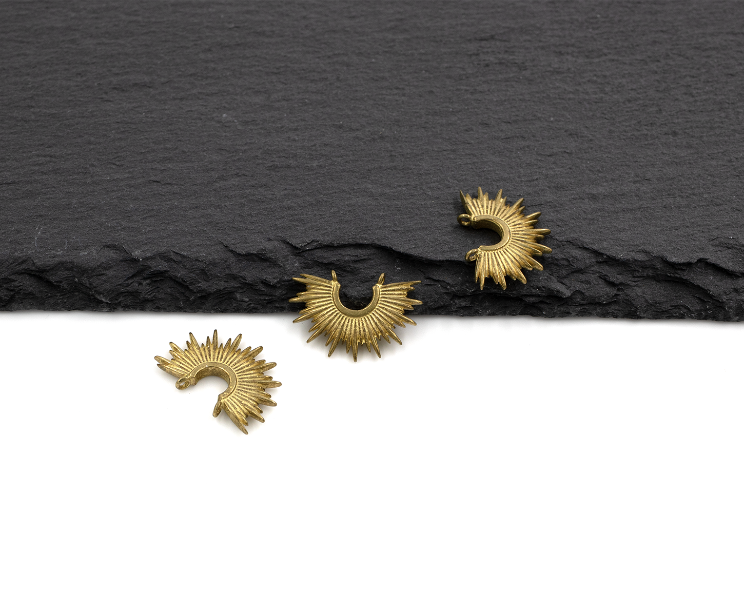 2 x Raw Brass Sun Burst Connectors, 16x11mm (C0514)