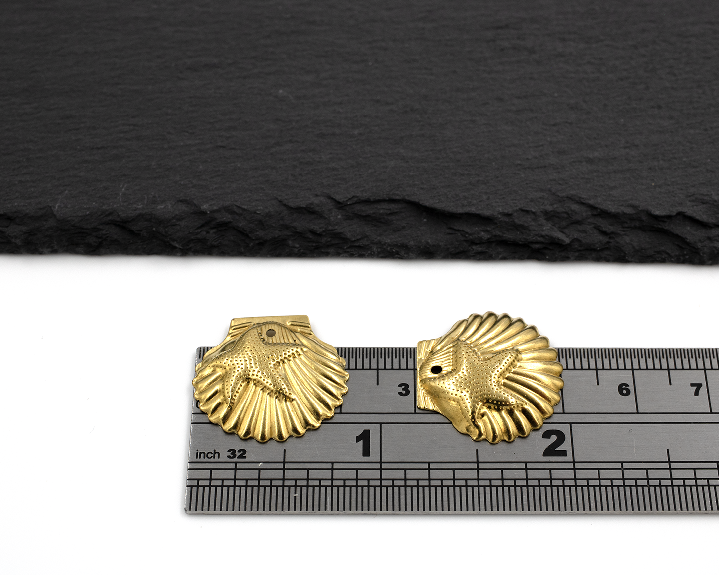 6 x Raw Brass Starfish Shell Pendant, 24x22mm (C0516)