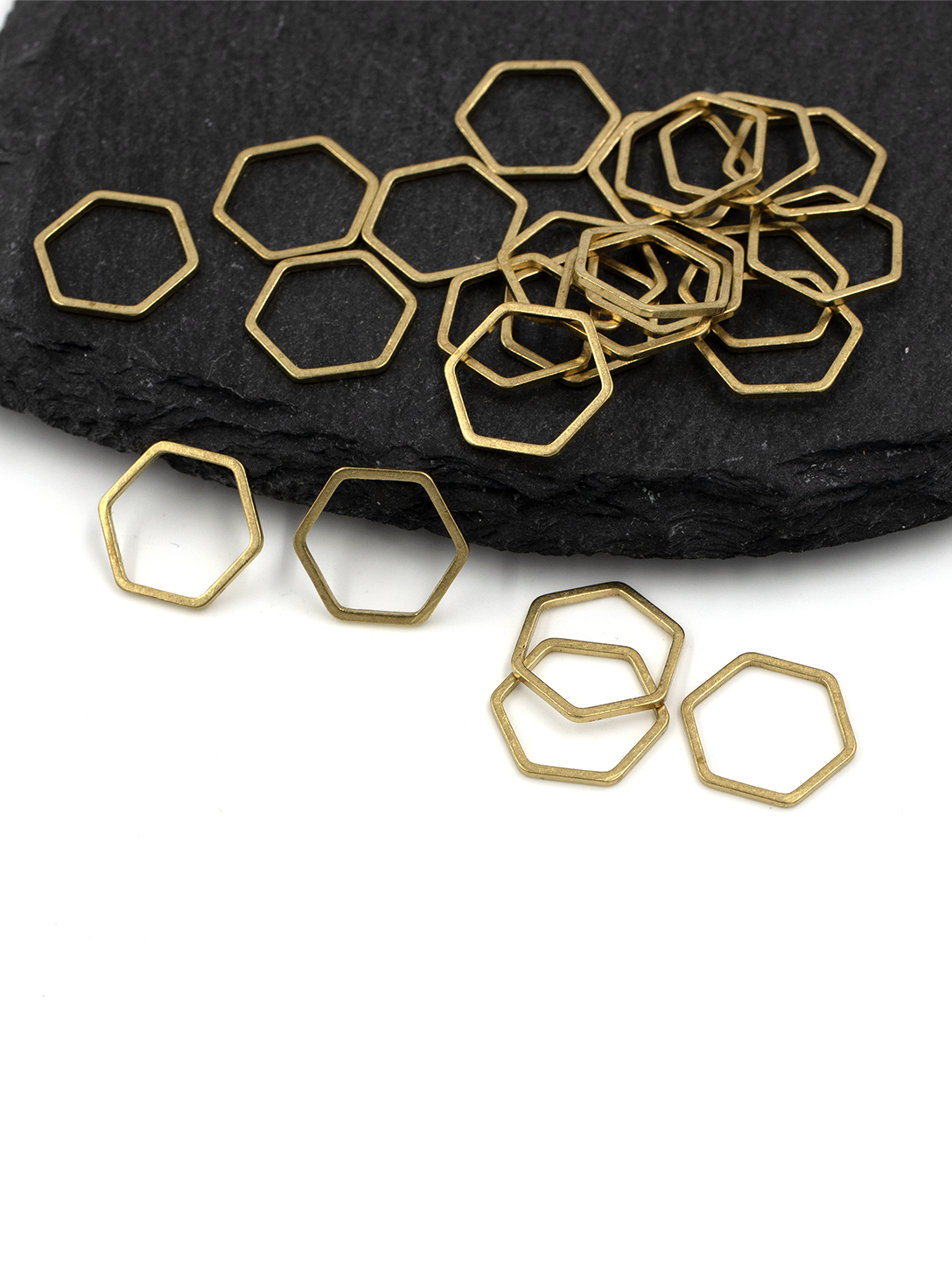 20 x Raw Brass Hexagon Jewellery Connectors, 14x12mm (C0067)