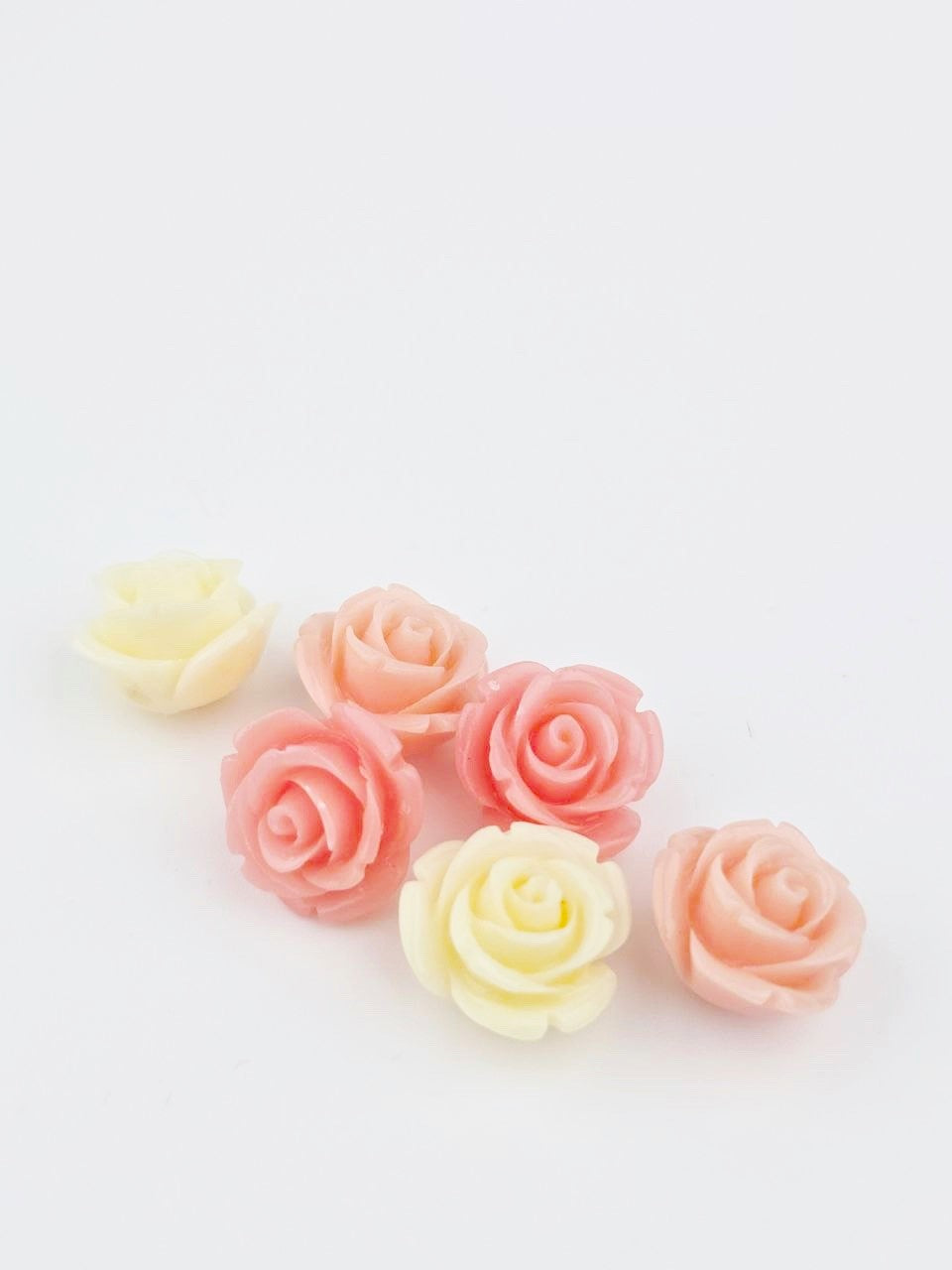 6 x Mix of Pastel Coral Rose Bud Beads, 15mm (3584)