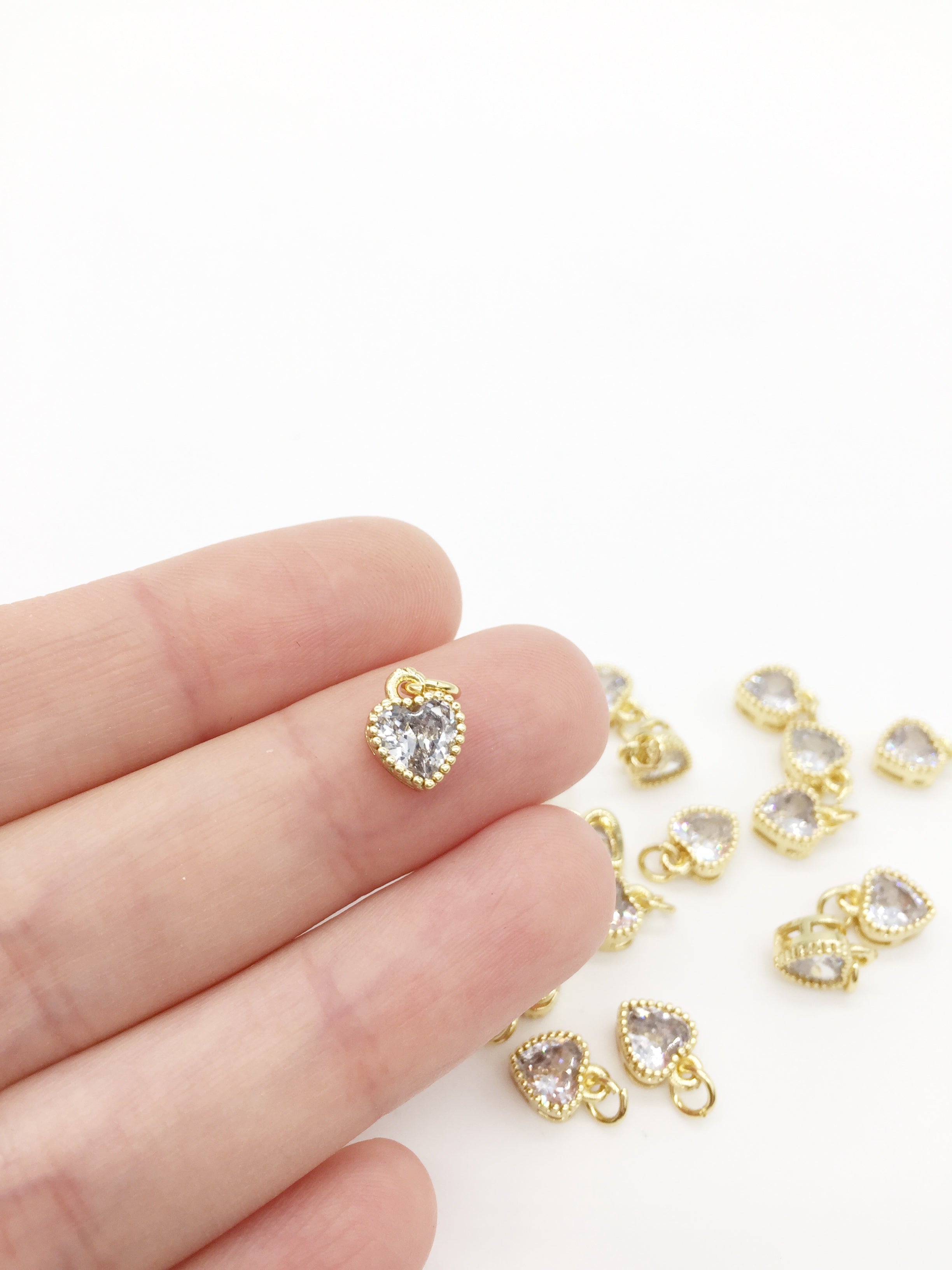 1 x 18K Gold Plated Clear Cubic Zirconia Heart Charm, 9.5x7mm (0151)