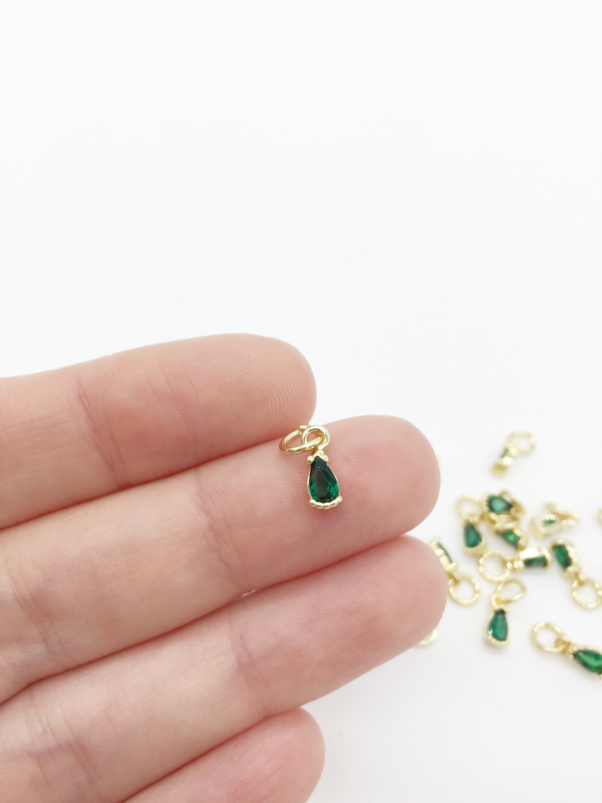 2 x Tiny 18K Gold Plated Emerald Green Teardrop Cubic Zirconia Charms with Jump Rings, 8x3mm (0184)