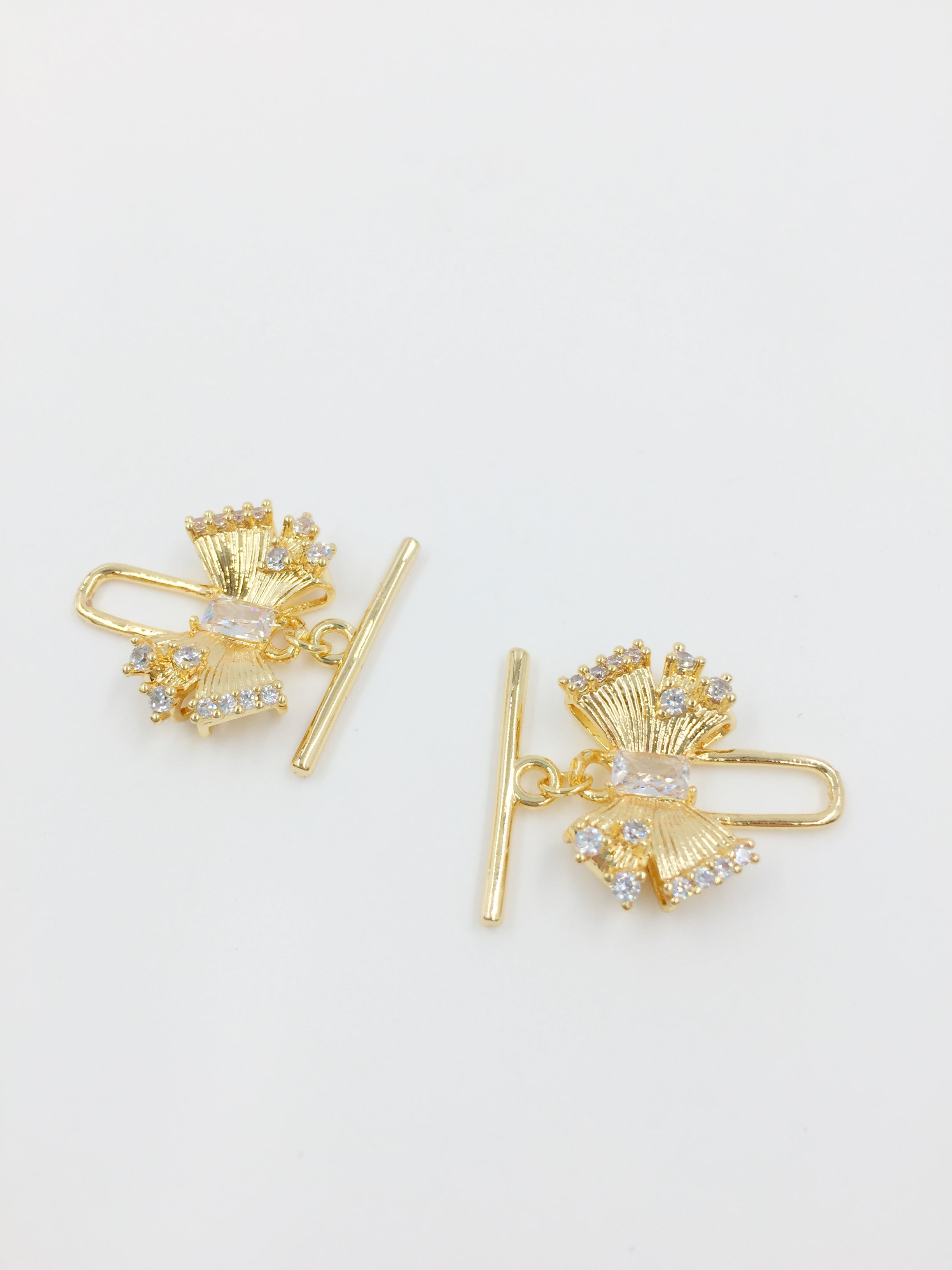 1 set x 18K Gold Plated Bowknot Toggle Clasp with Cubic Zirconia