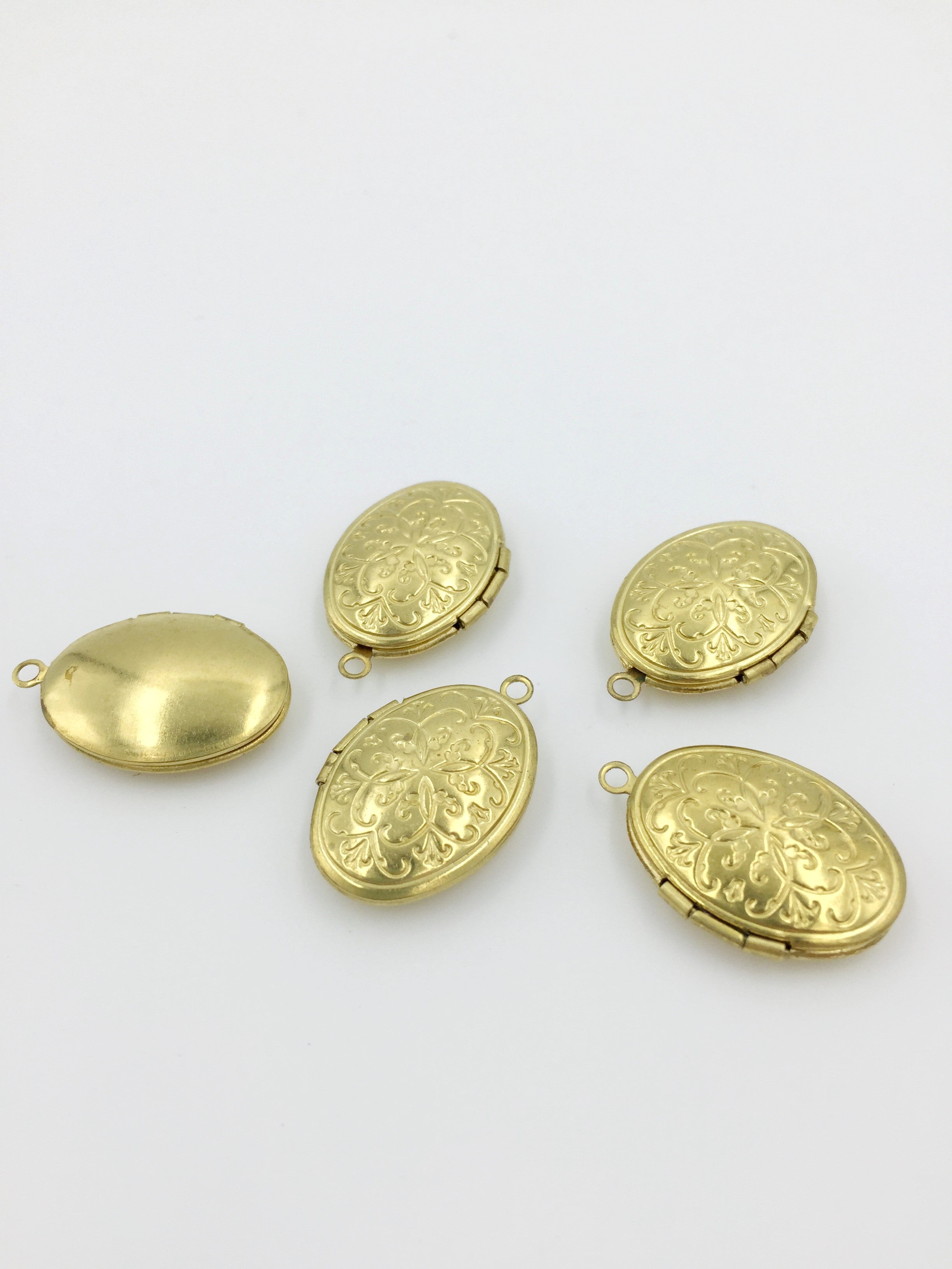 5 x Vintage Look Raw Brass Oval Locket Pendants with Embossed Floral Pattern, 16x24mm
