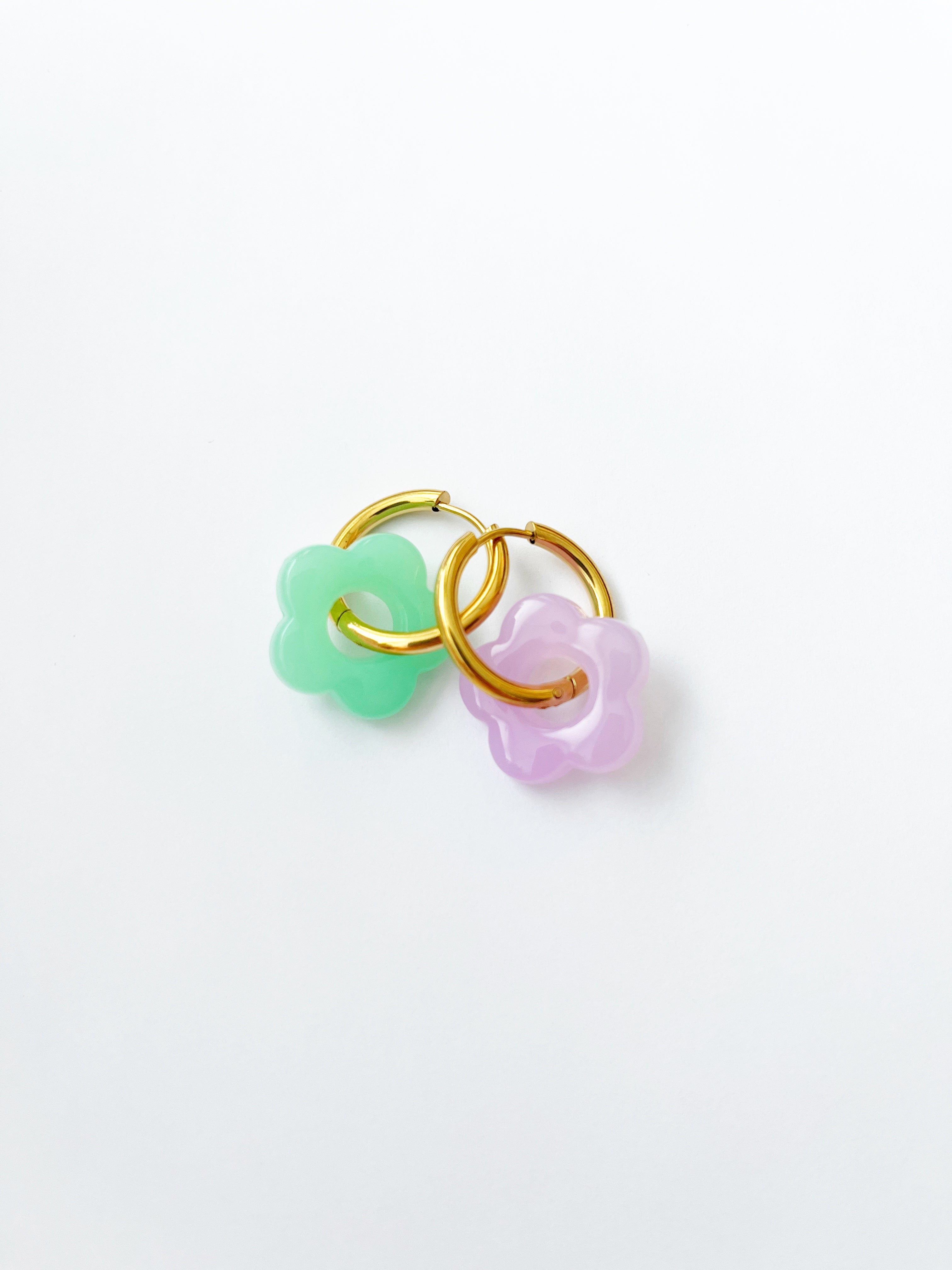 2 x Resin Flower Beads for Hoop Earrings, 20mm