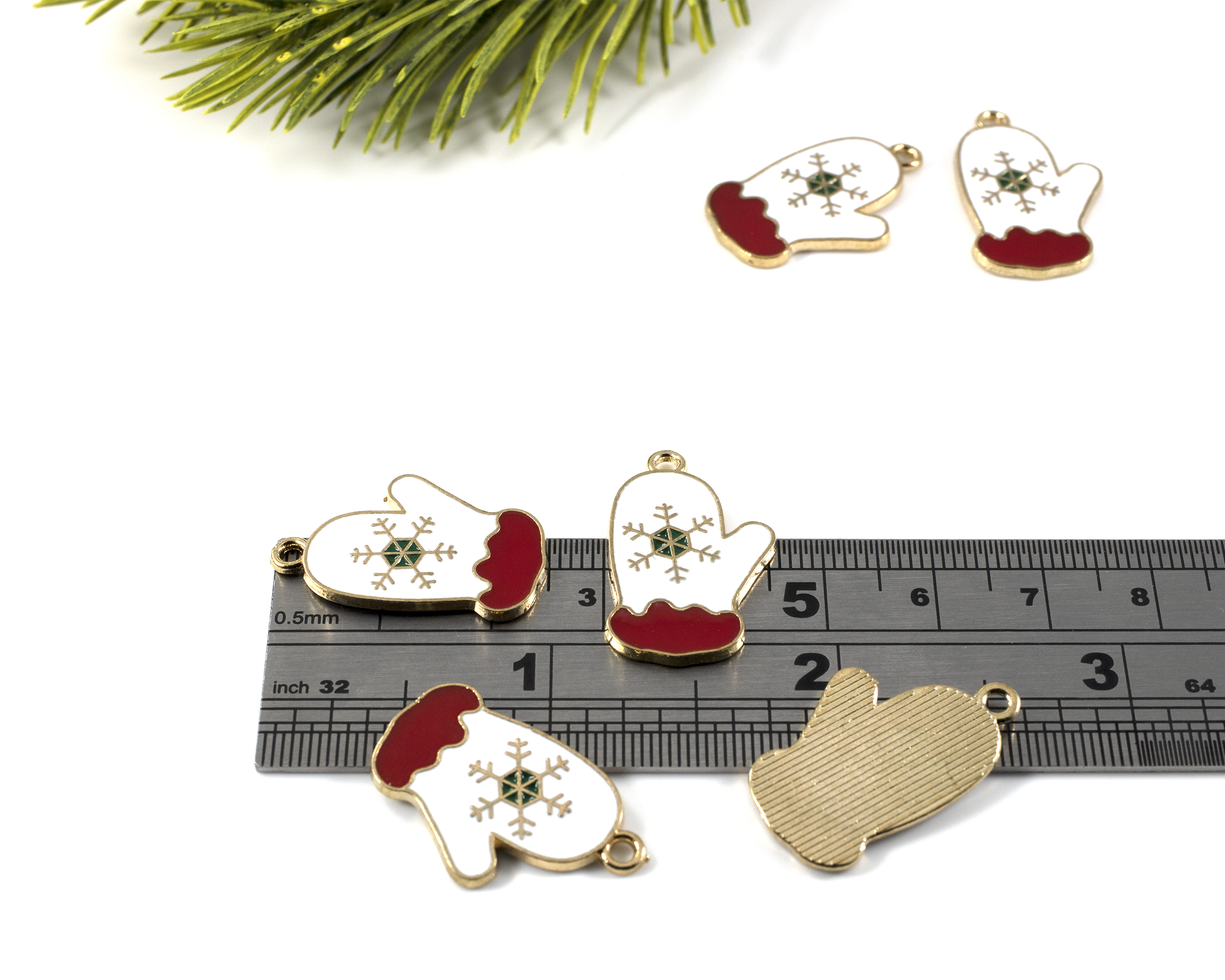 10 x Christmas Santa's Mitten Charms, Gold Base (2895)