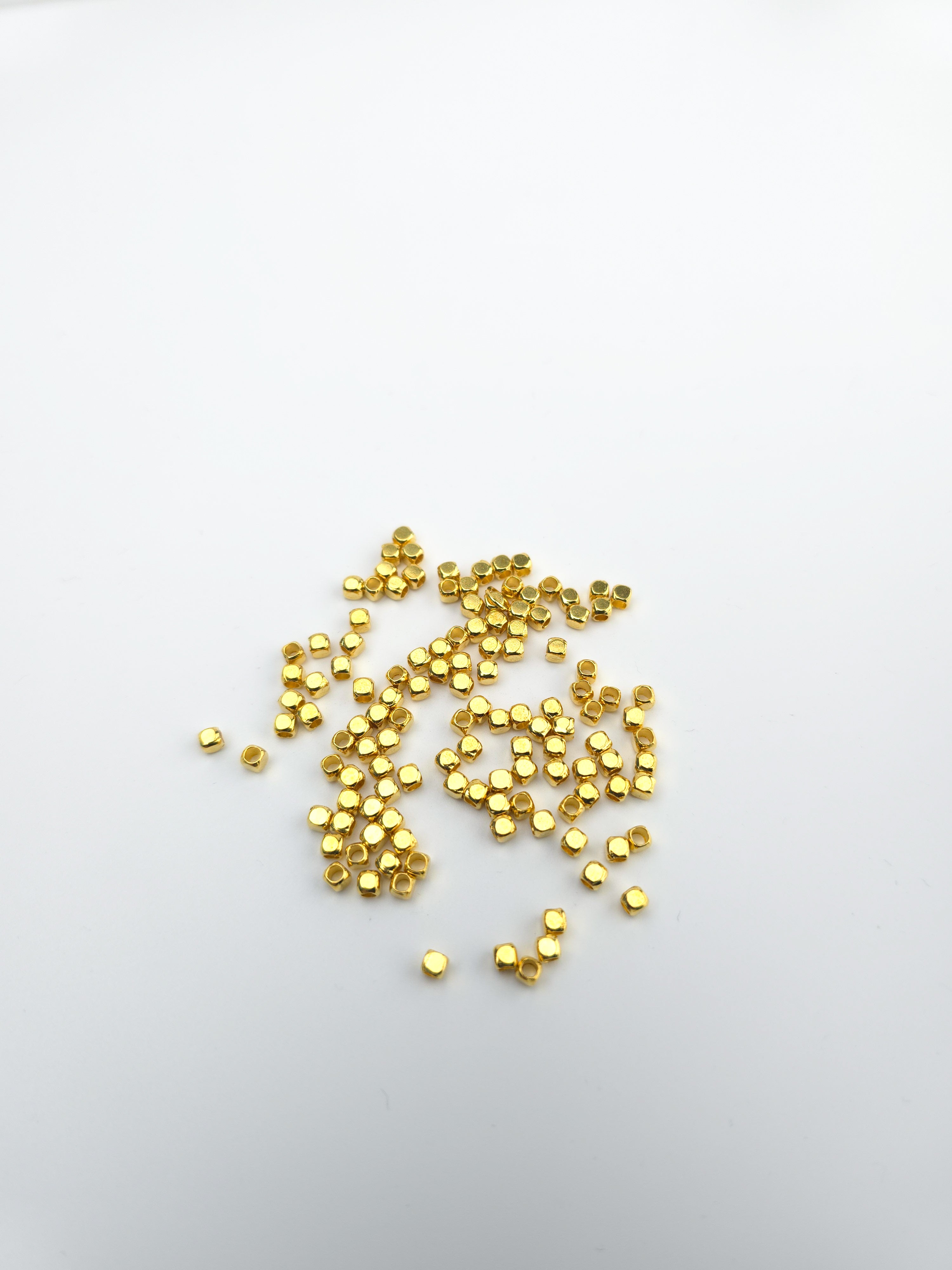 50 x Raw Brass Smooth Cube Spacer Beads, 3x3mm (0320)