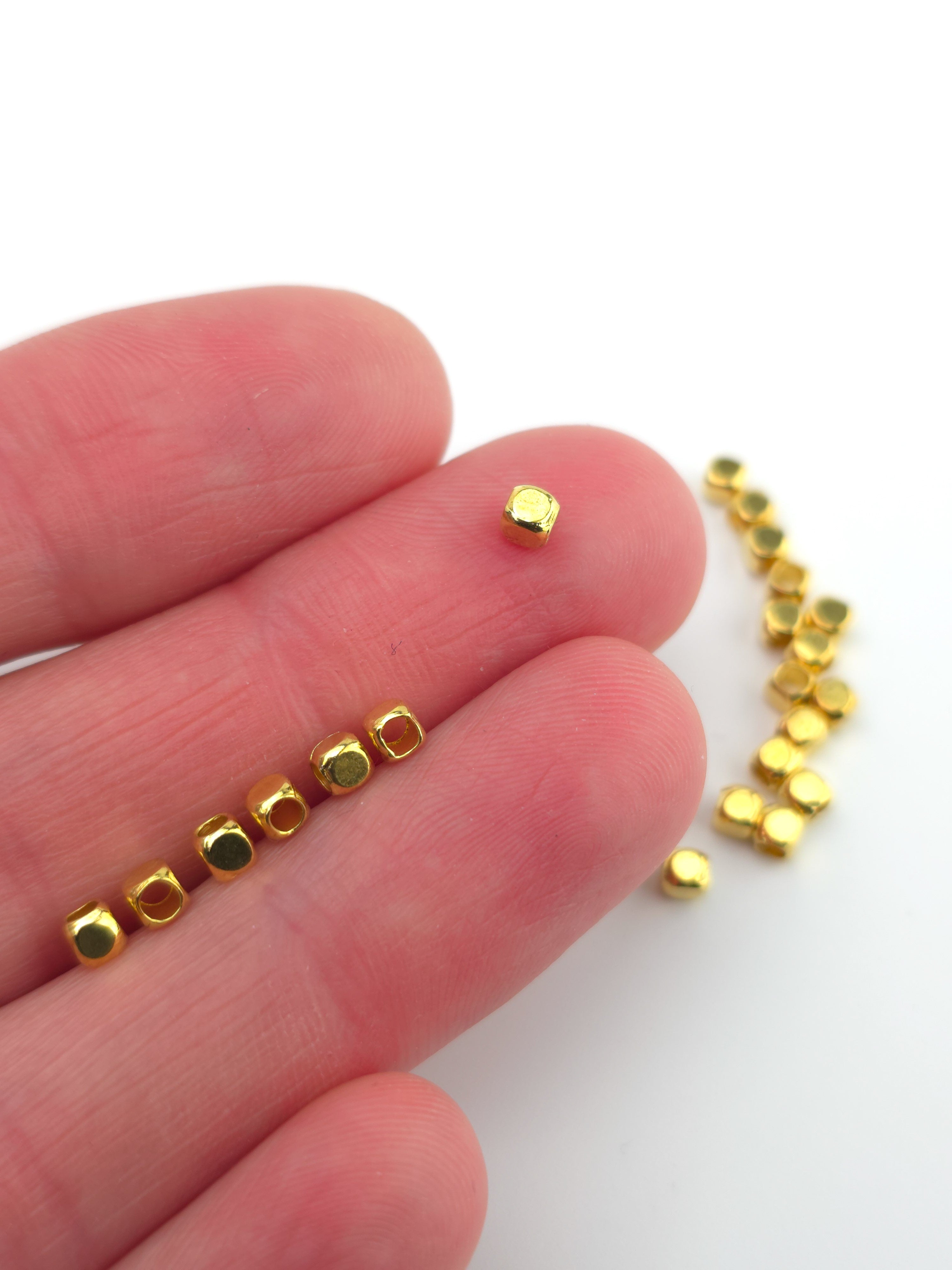 50 x Raw Brass Smooth Cube Spacer Beads, 3x3mm (0320)