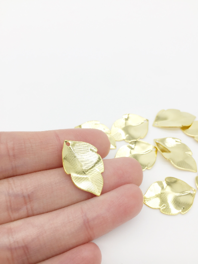 2 x 18K Gold Plated Brass Textured Leaf Pendants, 25x17mm (2709)