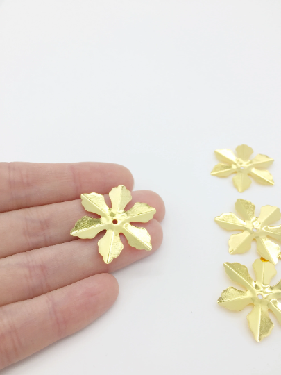 8 x Gold Tone Flower Beads, 33mm Metal Flower Beads for Tiara Making