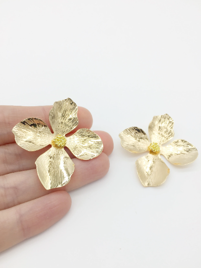 2 x Large Gold Metal Flowers With Textured Petals, 45x41mm (3710)