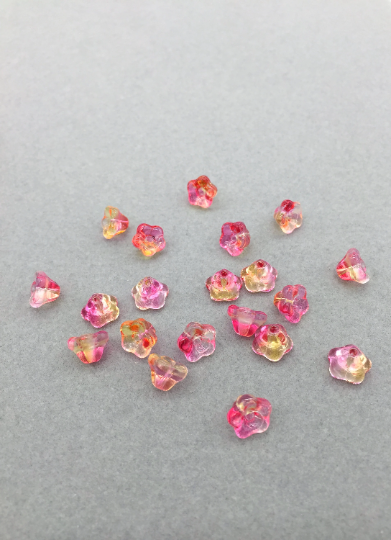 14 x Tiny Pink and Yellow Glass Trumpet Flower Beads, 8.5x5.5mm