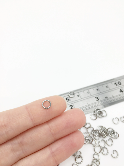 200 x Stainless Steel Jump Rings, 18 Gauge, 6x1mm (0382)