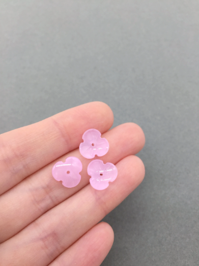 10 x Pink Jade Imitation Glass Flower Beads, 12mm (3829)