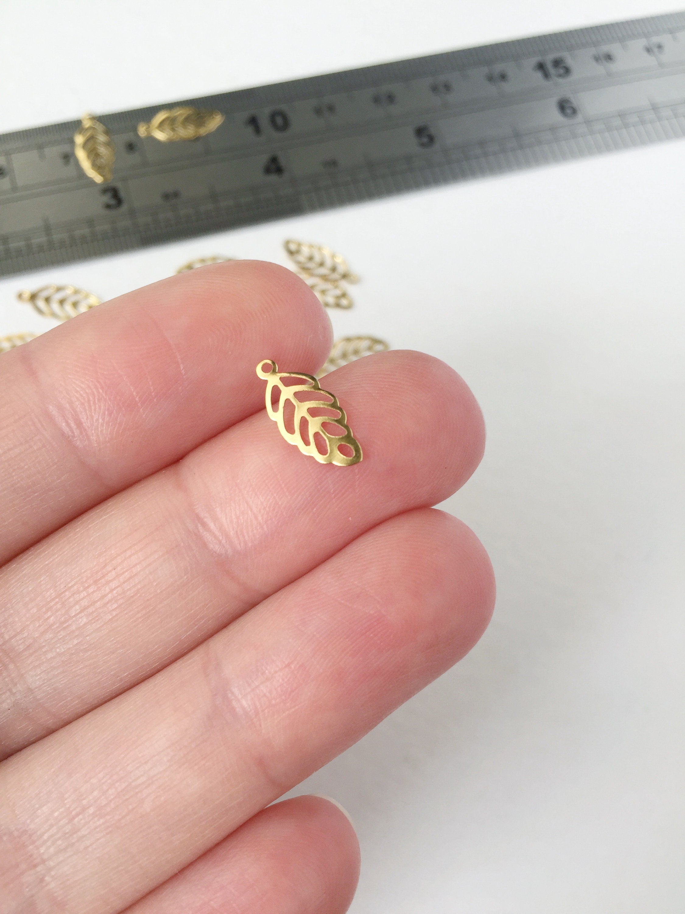 10 x Tiny Gold Plated Stainless Steel Leaf Charms, 13.5x5.5mm (0060)