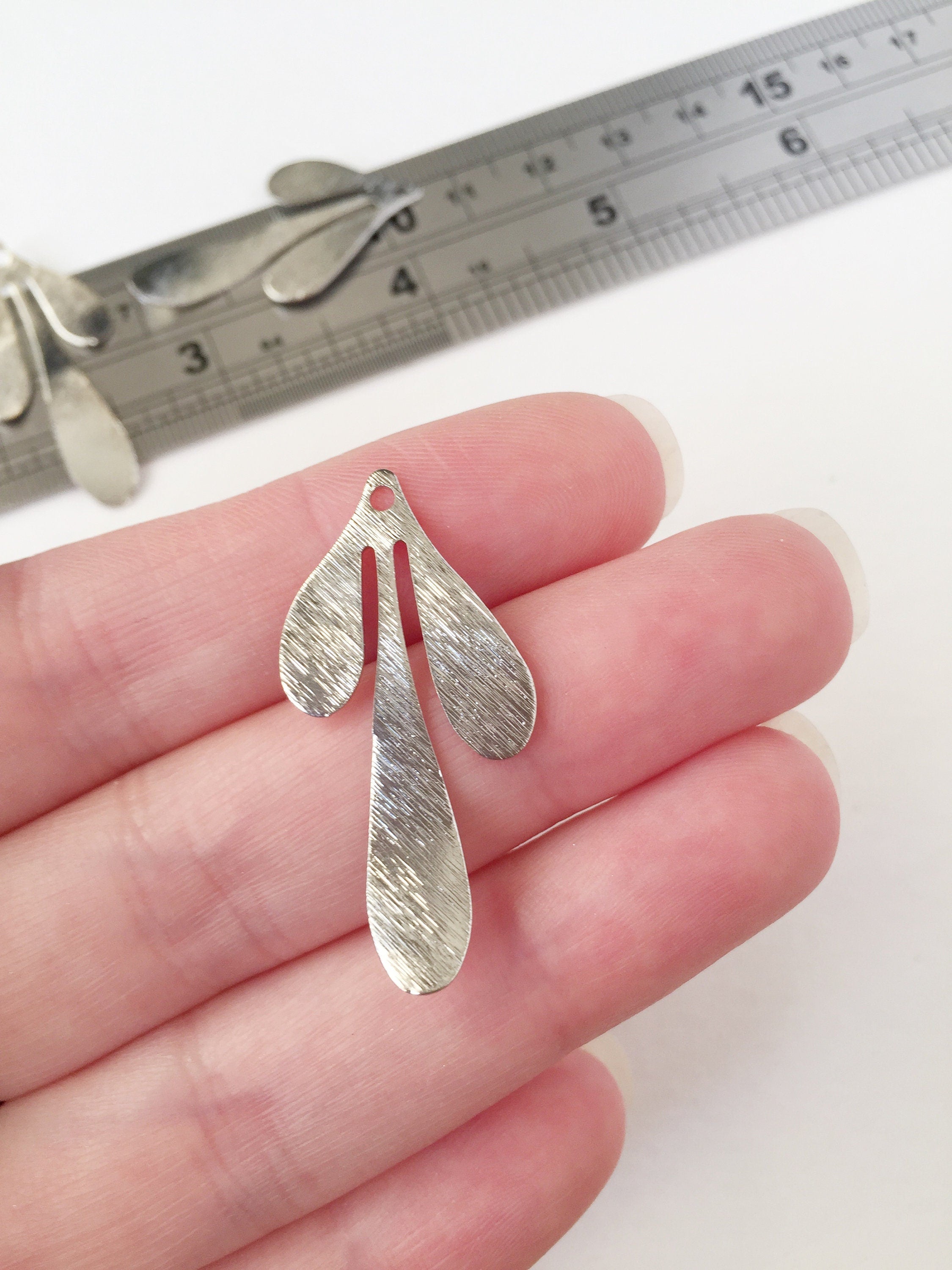 2 x Platinum Plated Small Leaf Pendants, 36x18mm (0741P)