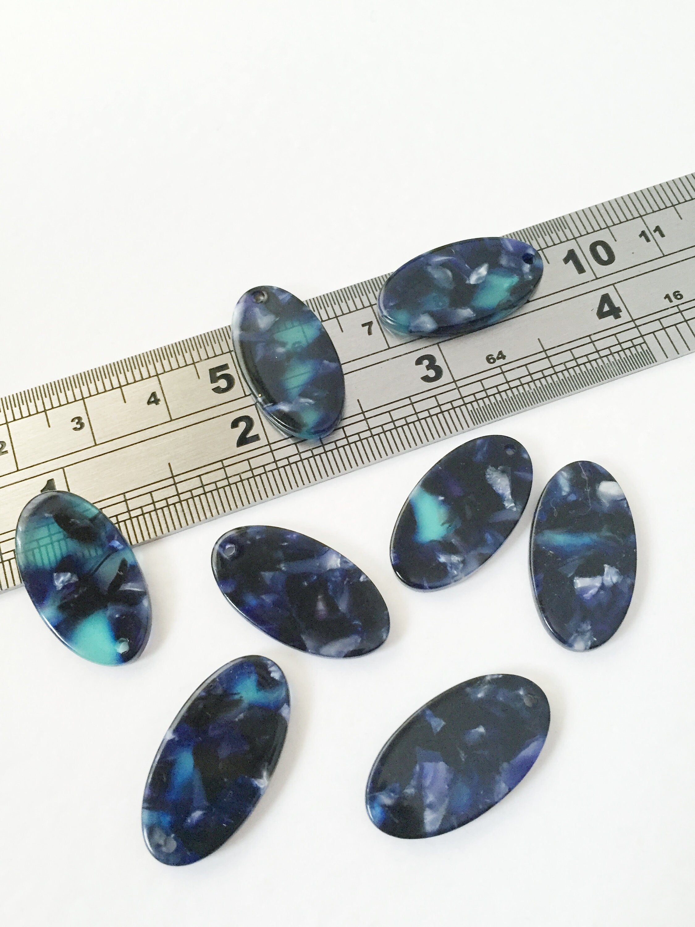 2 x Navy Blue Tortoiseshell Oval Pendants, 24x13mm (0759)