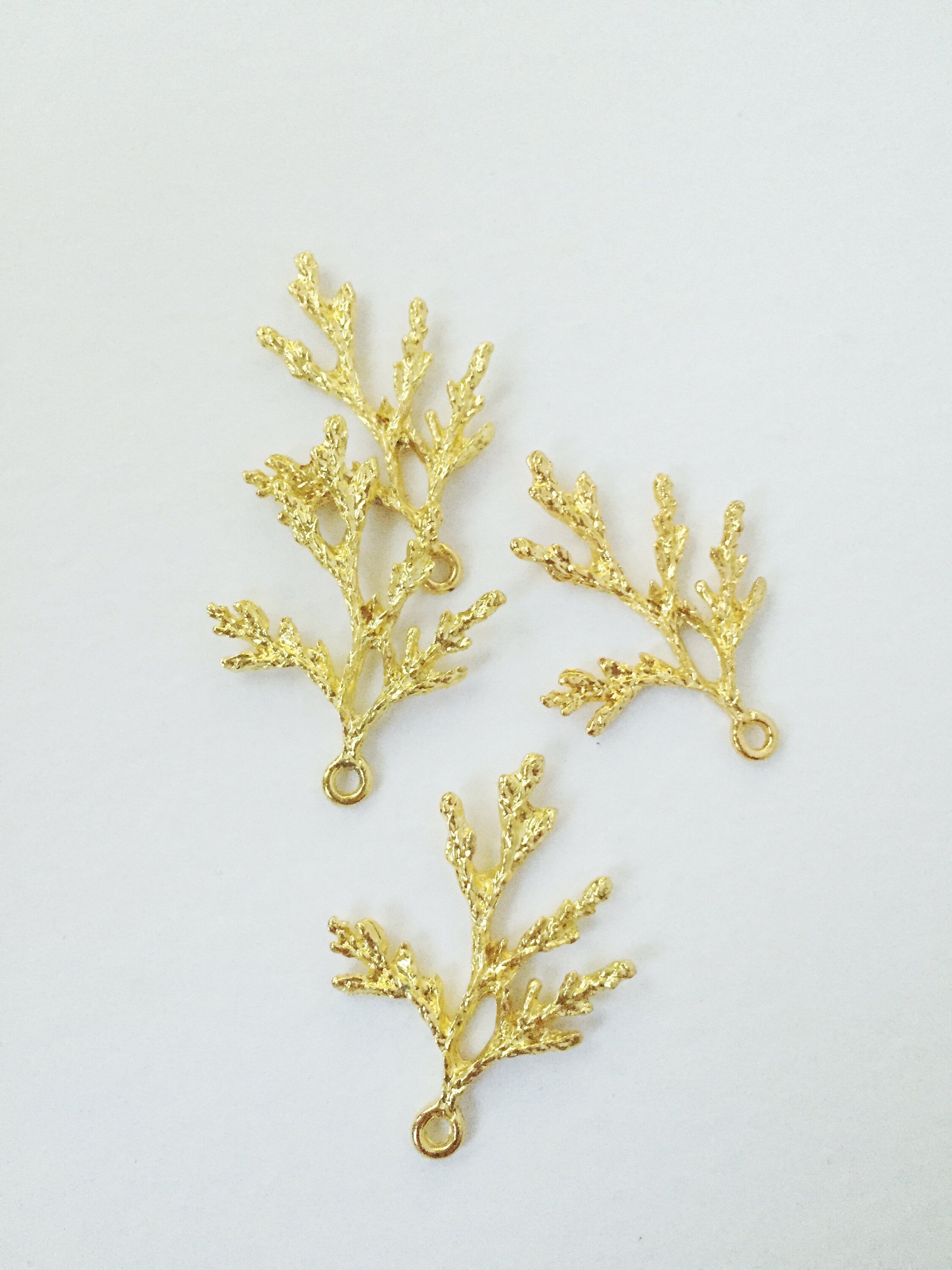 4 x Gold Metal Thuja Branch Pendants, 36x26mm (E6)