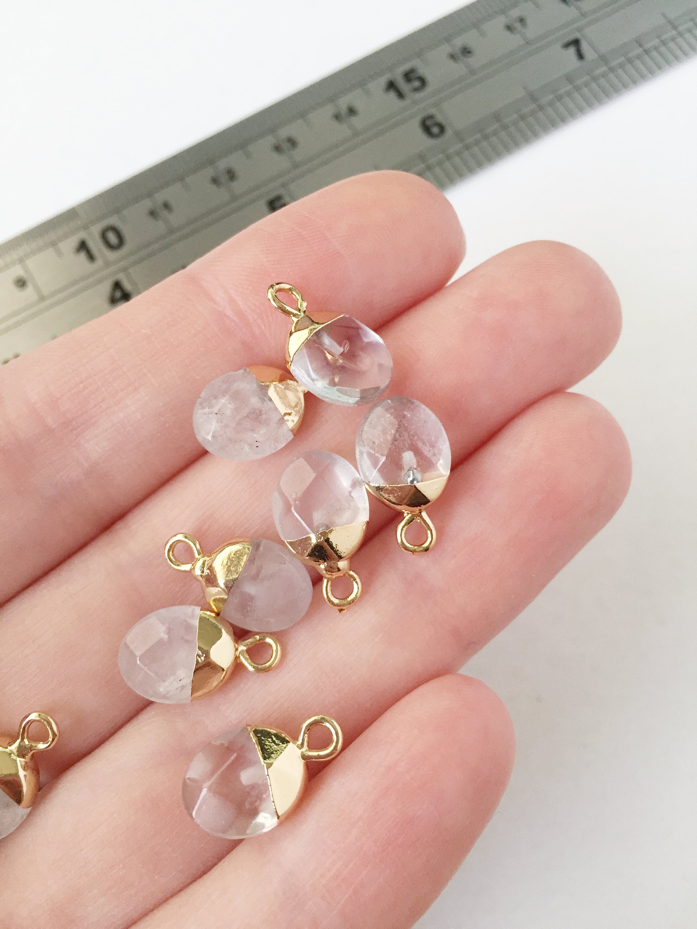 1 x Clear Quartz Gemstone Charm, 14x8mm (0424)