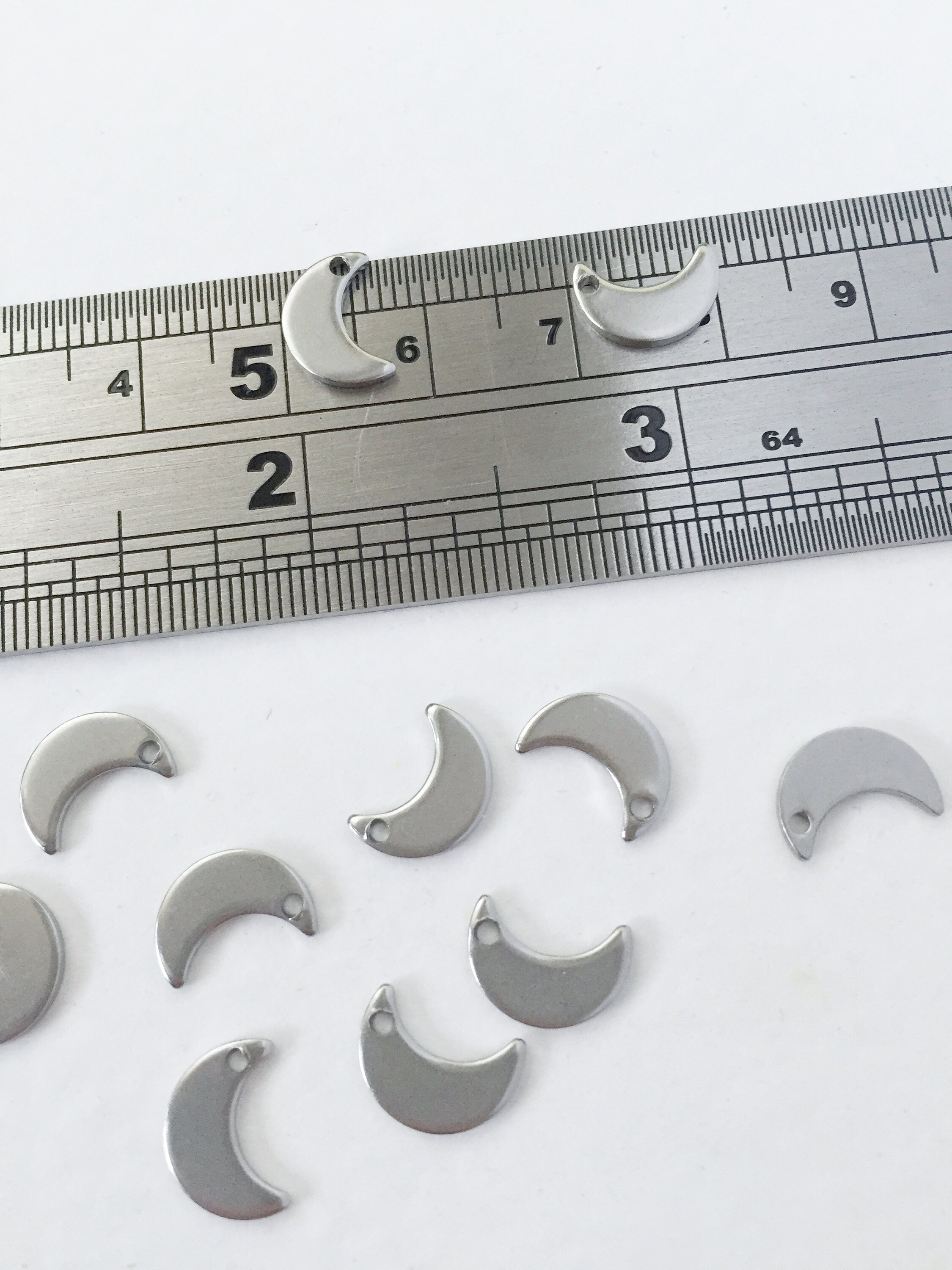 10 x Stainless Steel Crescent Moon Charms, 10x7mm (0443)