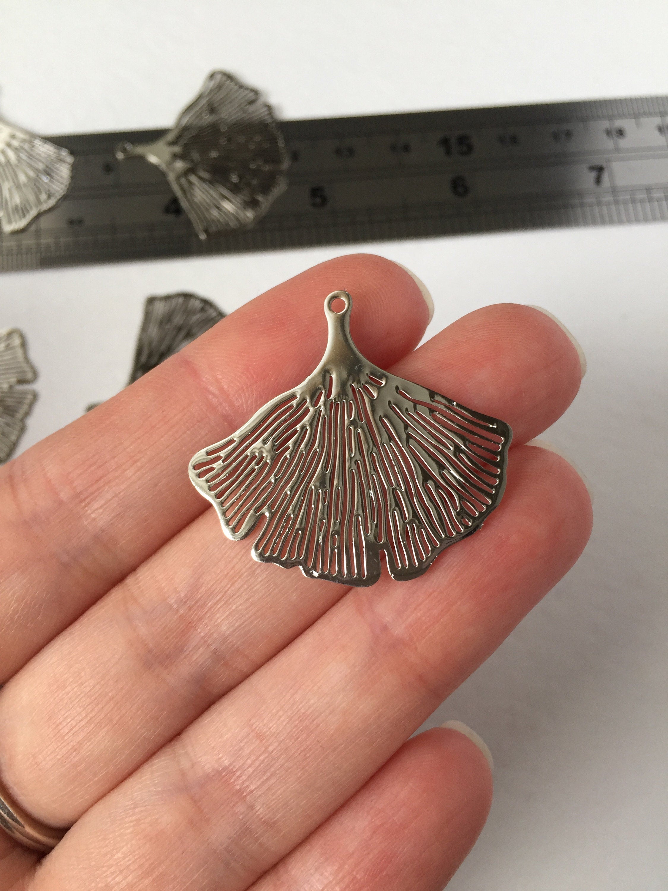 2 x Platinum Plated Etched Metal Ginkgo Leaf Pendants, 30x33mm (0577)