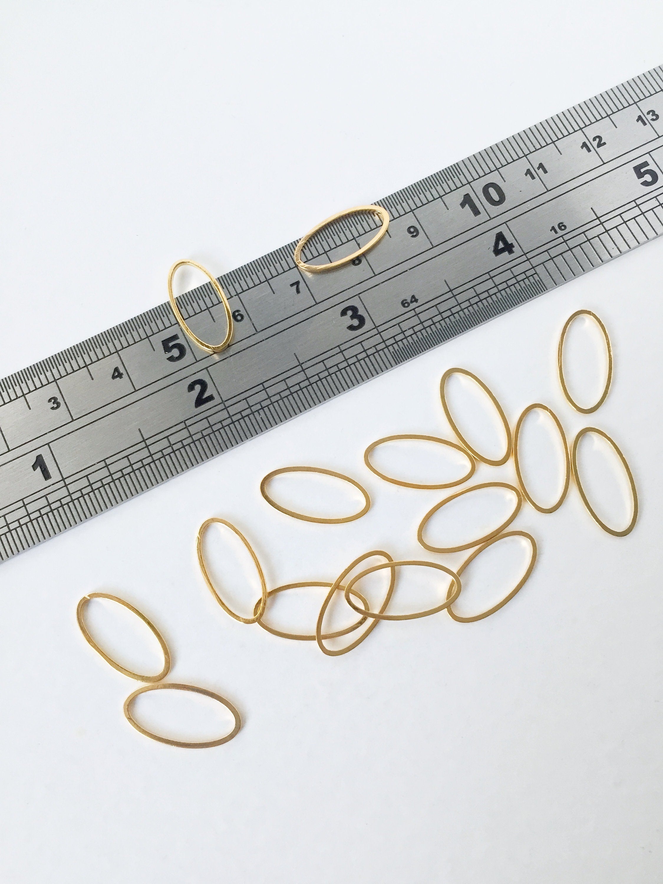 16 x Gold Tone Brass Oval Connectors, 16x8mm (0978)