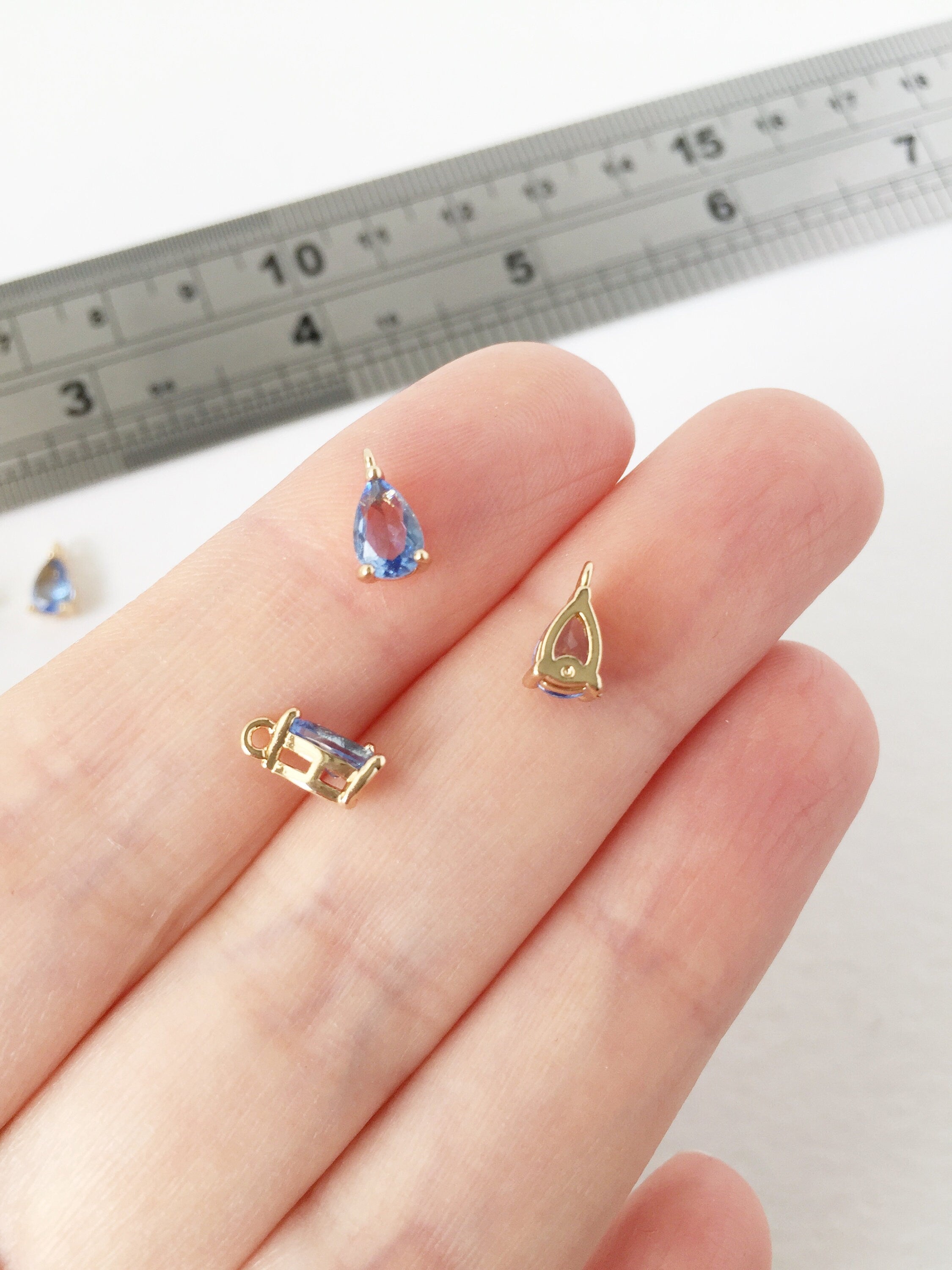 2 x Tiny Gold Plated Blue Cubic Zirconia Teardrop Charms, 8x4mm(1586)