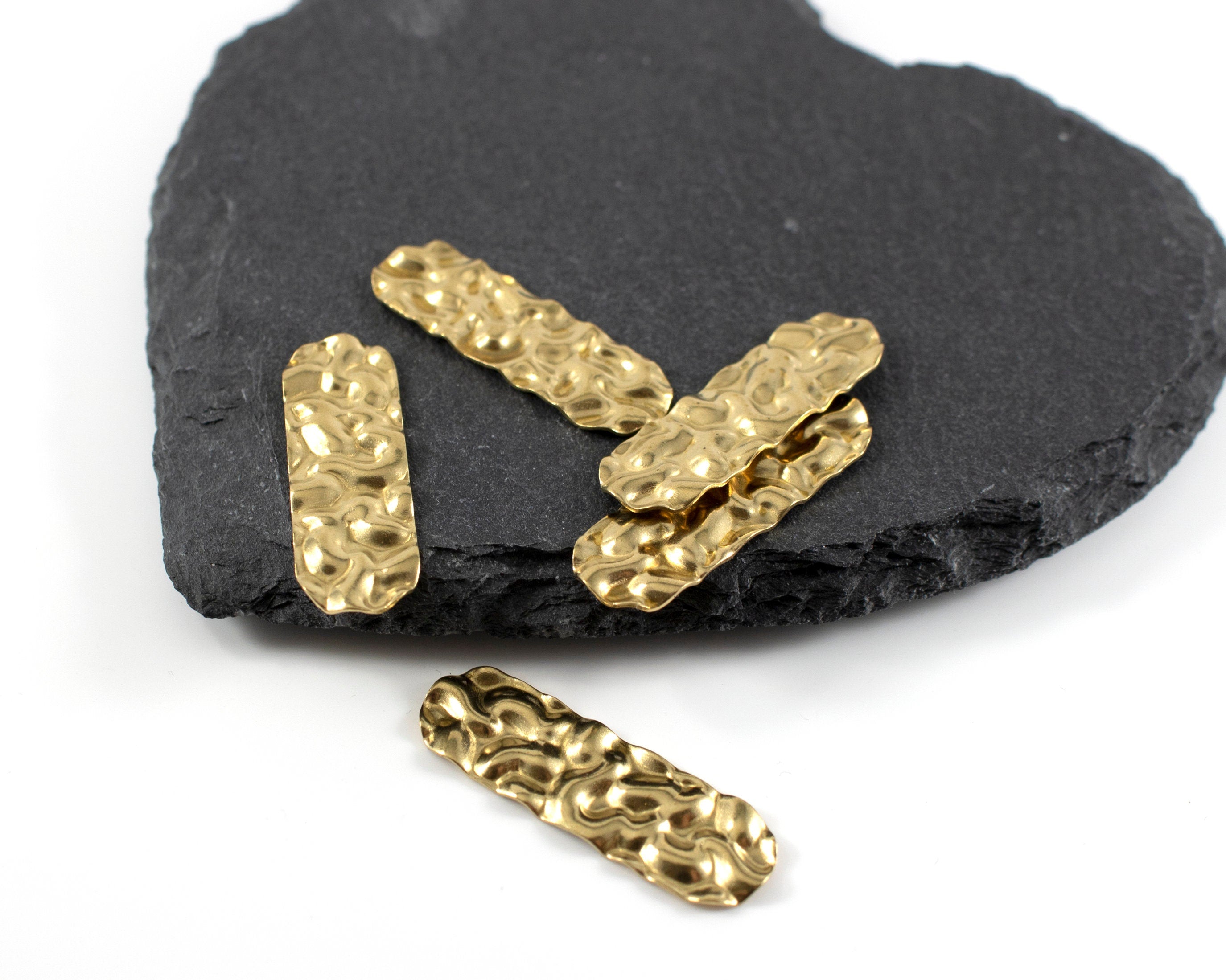 4 x Raw Brass Wavy Oval Charms Blanks, 32x10mm (C139)