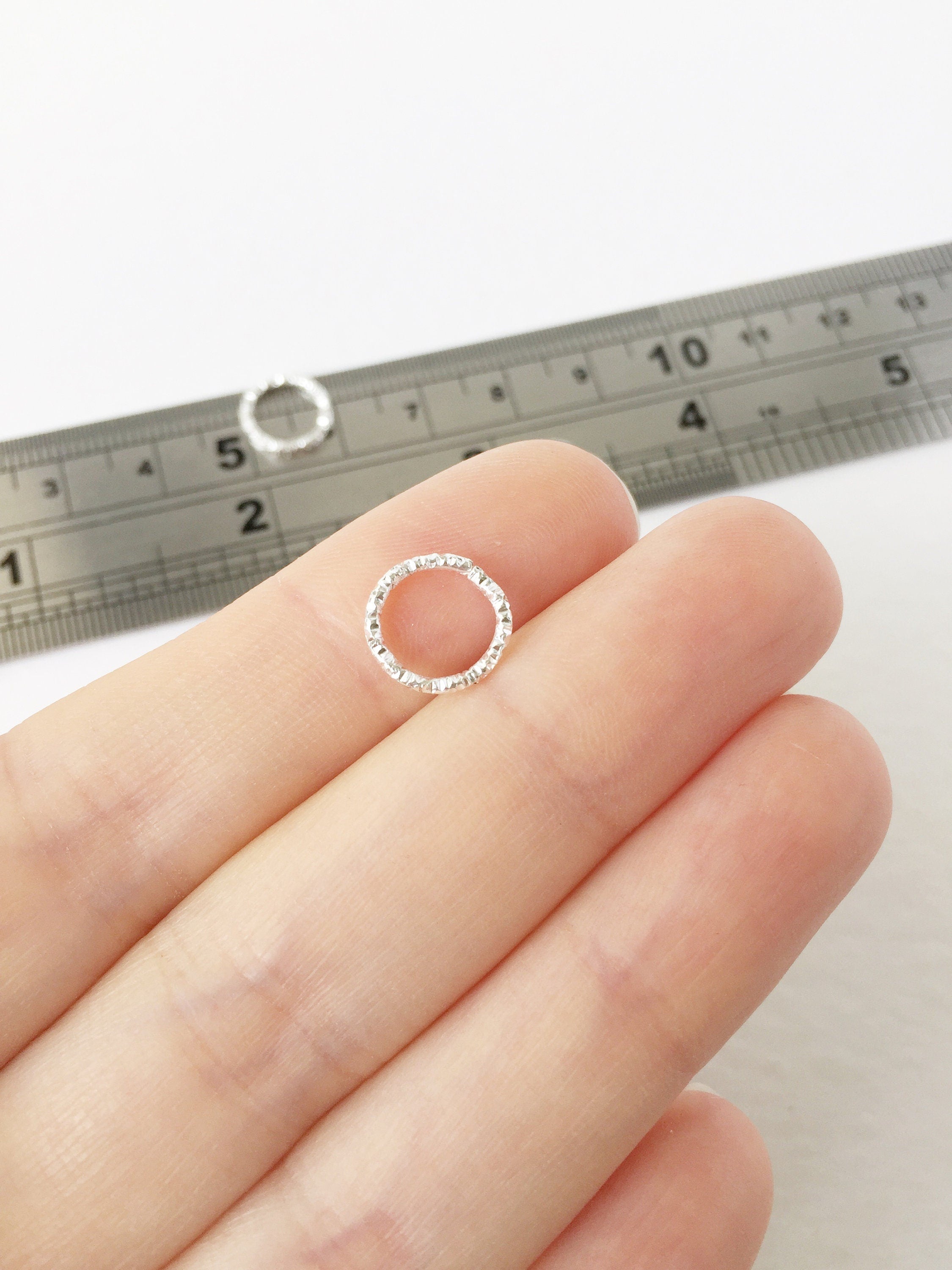 40 x Textured Silver Hoop Connectors, 10mm Silver Plated Round Linking Rings (1707S)