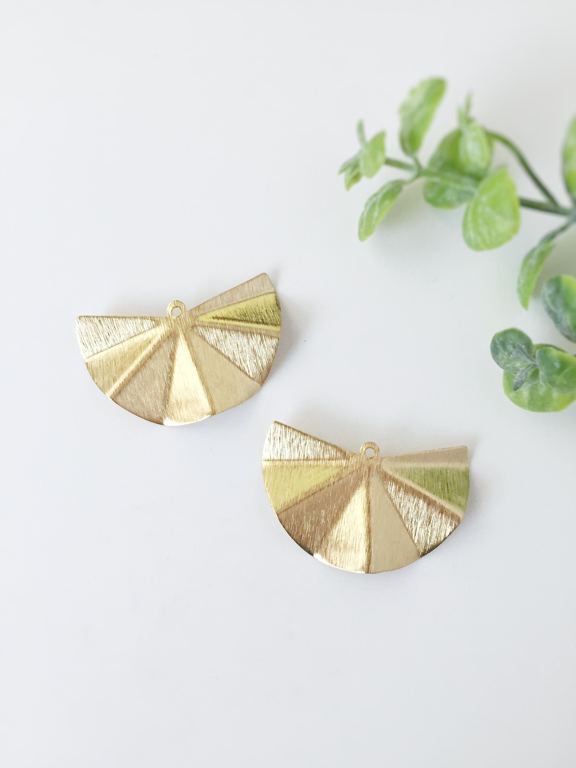 2 x Large Textured Brass Fan Pendants, 25x39mm (C0035)
