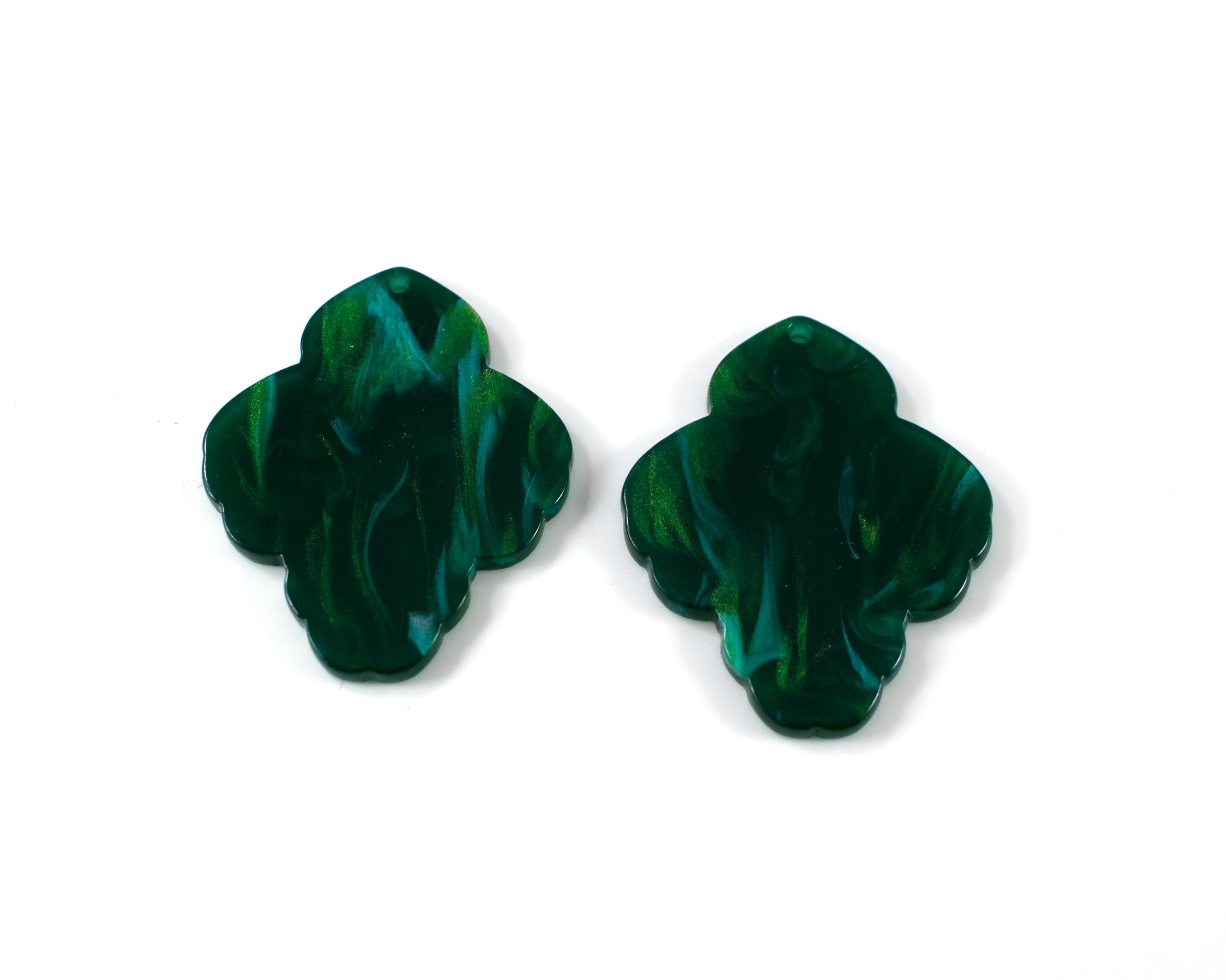 2 x Emerald Green Moroccan Shape Pendants, 39x31mm Cellulose Acetate Charms (C0592)