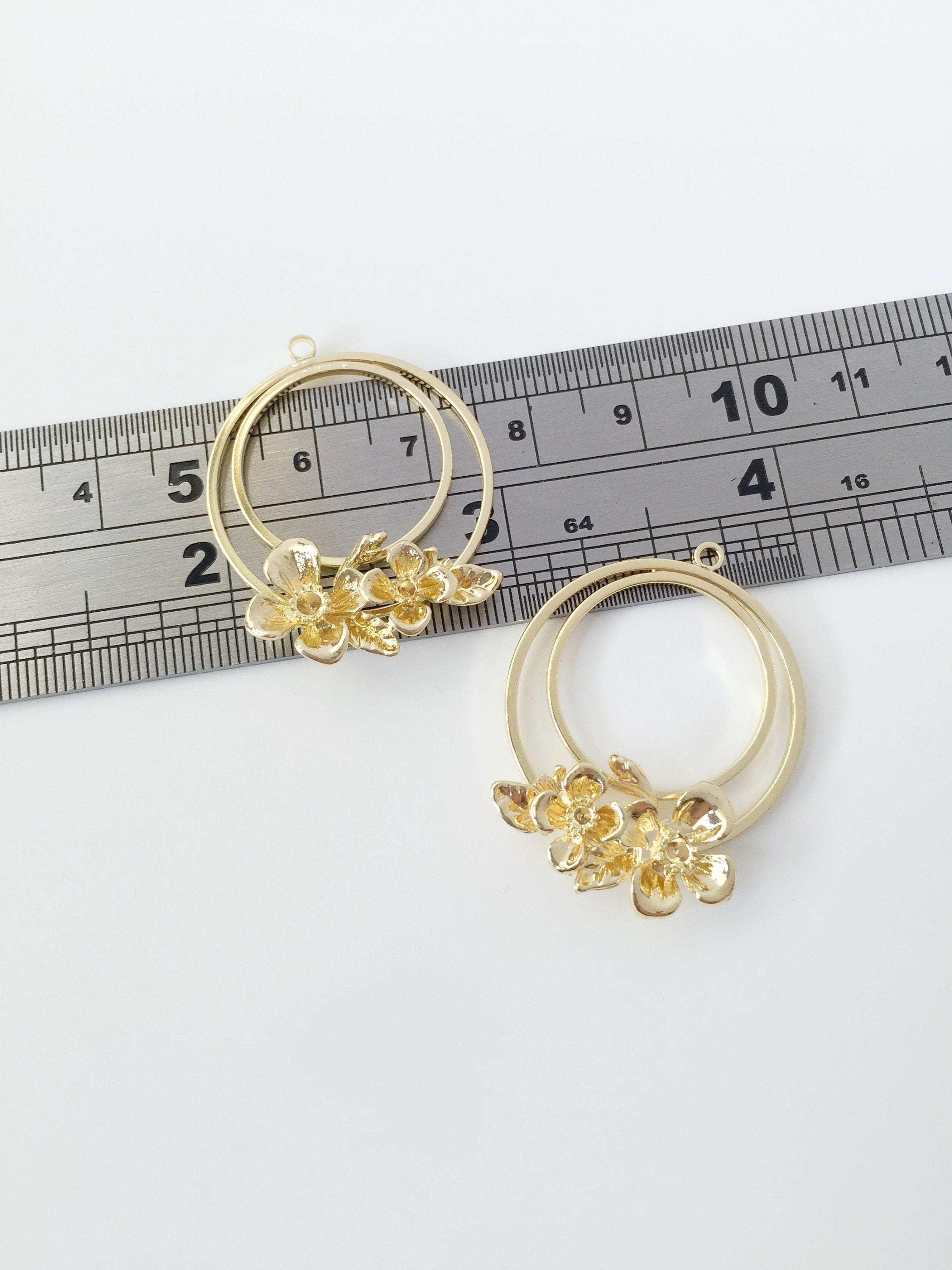 2 x Gold Plated Double Hoop Pendants with Flower, 24x31mm (1674)