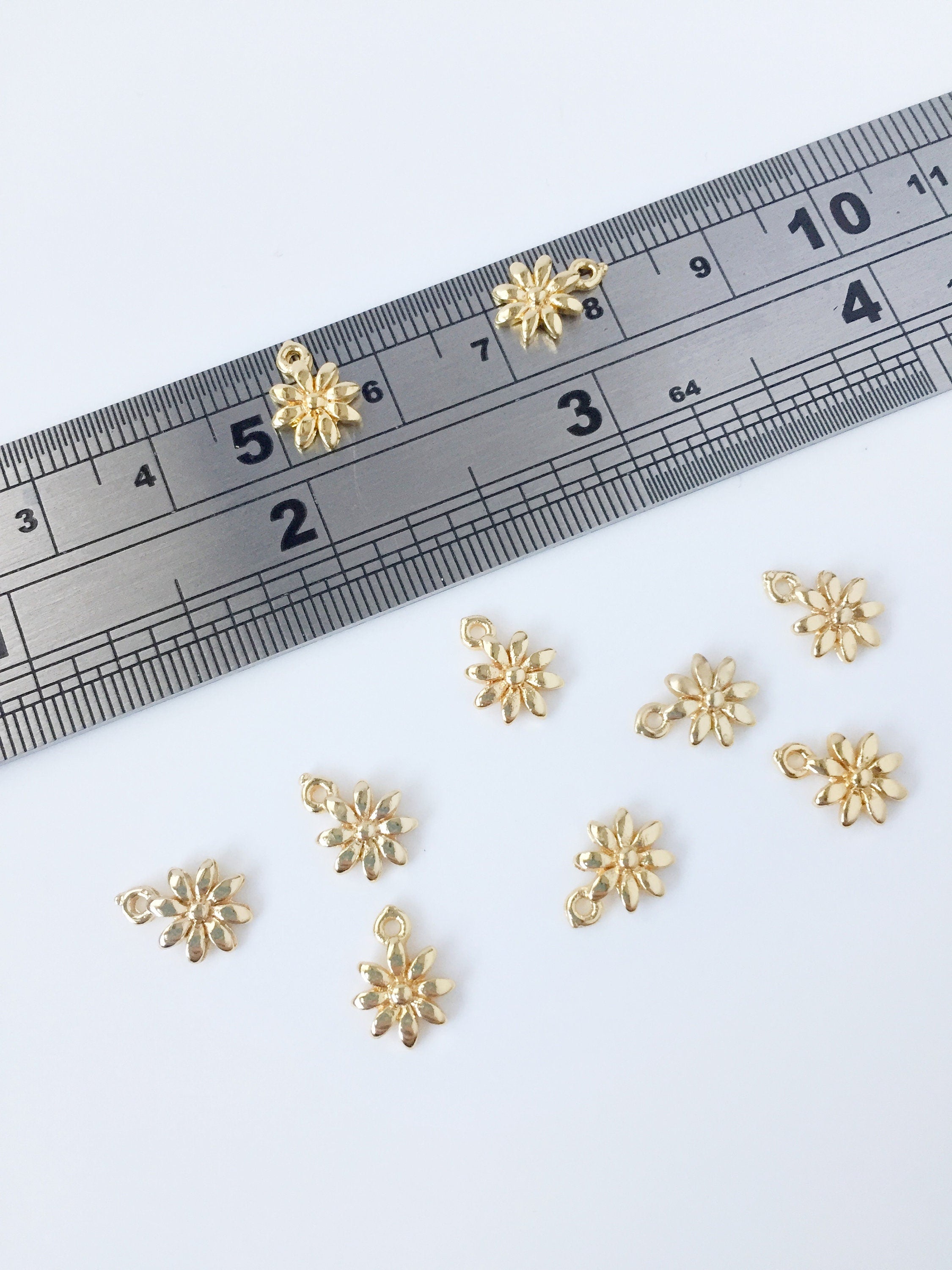 2 x Tiny 18K Gold Plated Flower Charms, 10.5x8mm (2238)