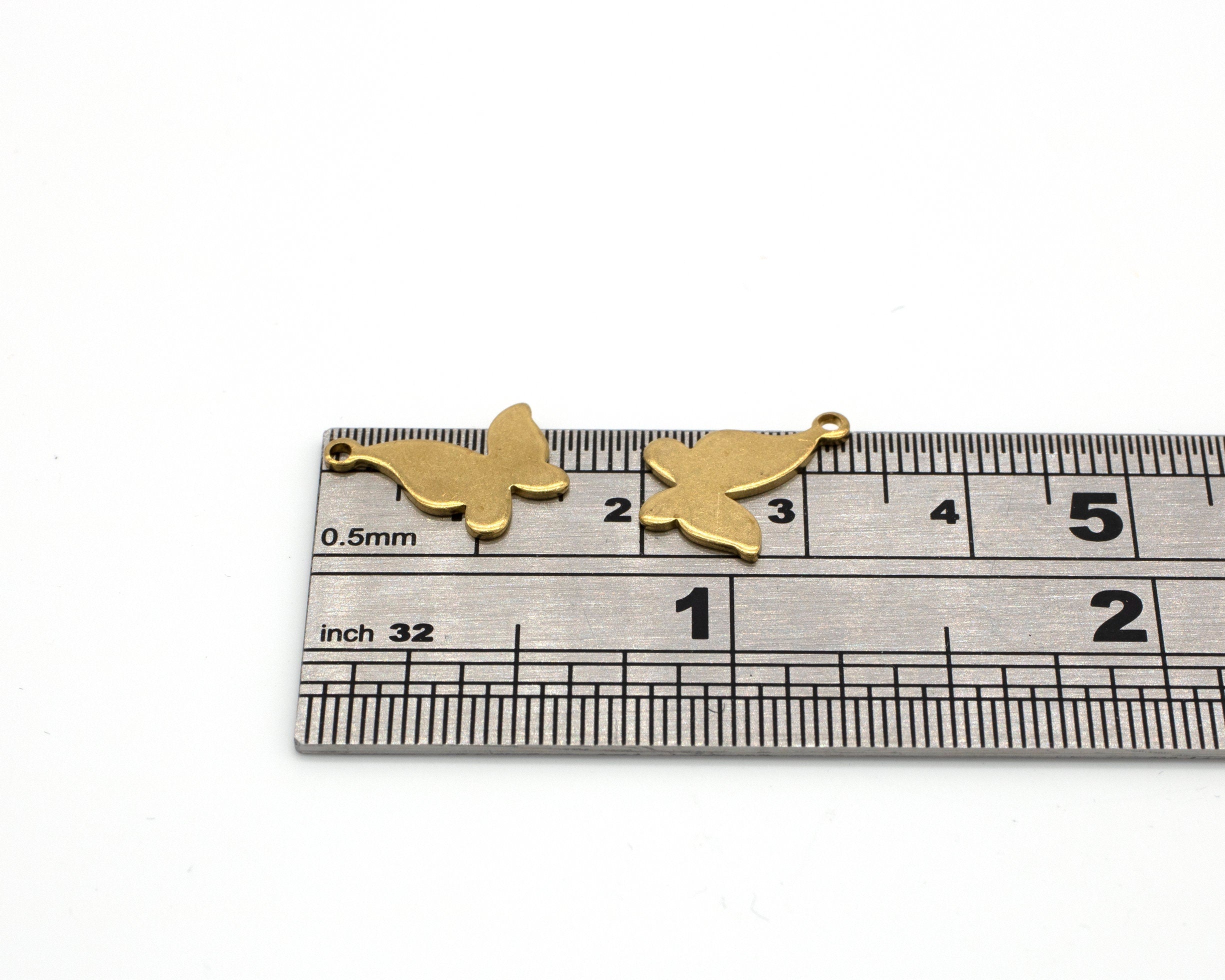 4 x Raw Brass Butterfly Charms, 15x11mm (C0619)