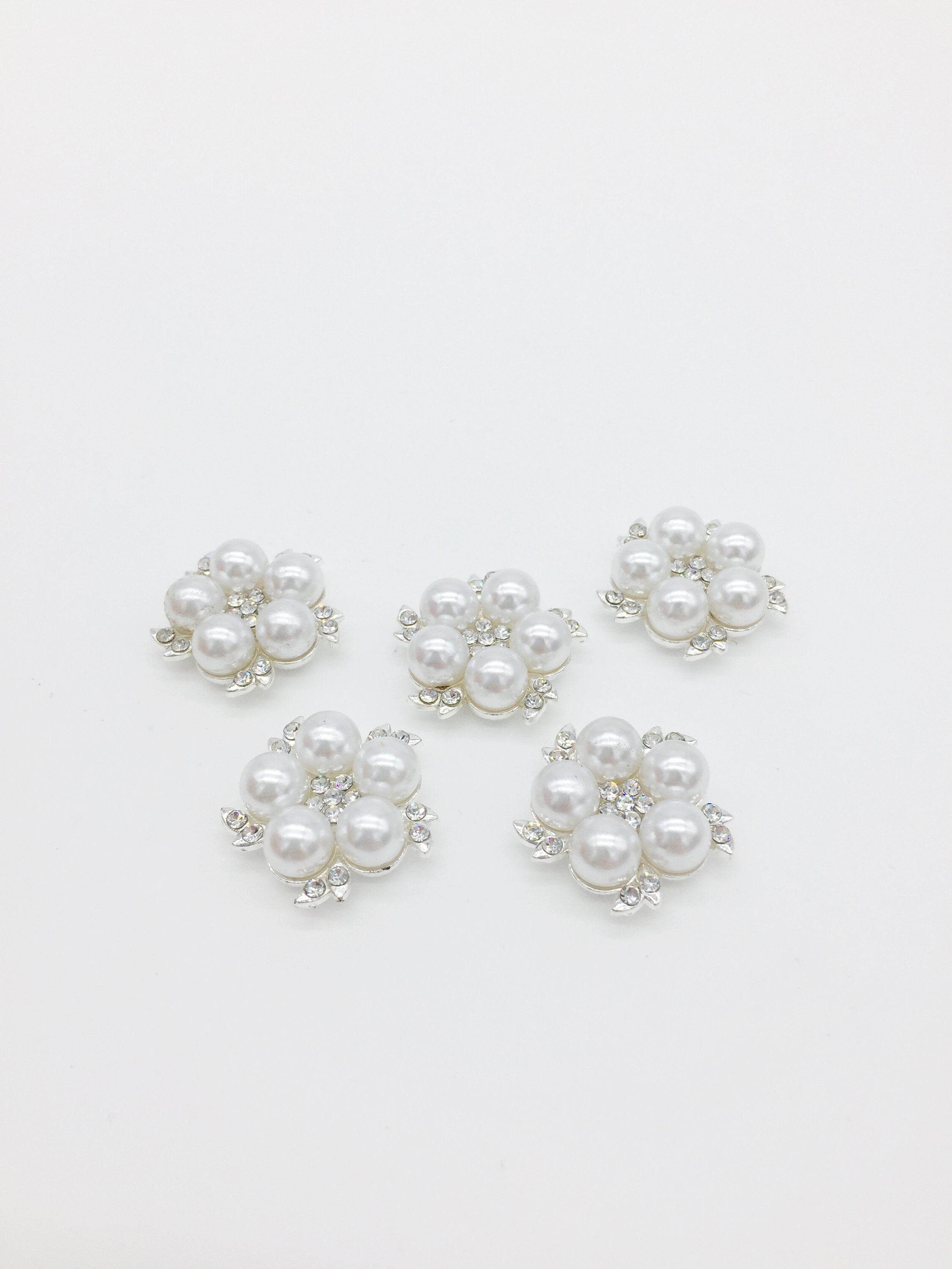 2 x Silver Plated Pearl and Crystal Flower Cabochon Embellishment, 22mm (2316)