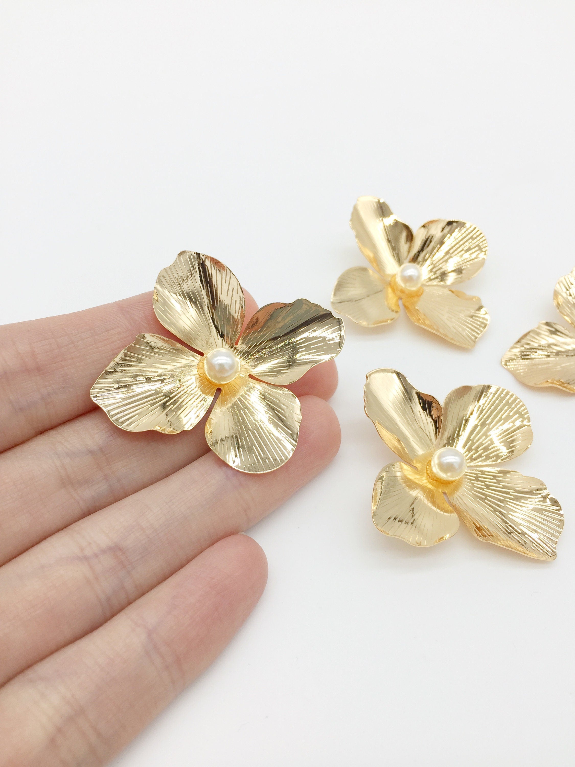 2 x Gold Metal Flowers With Textured Petals, 43x40mm (3225)