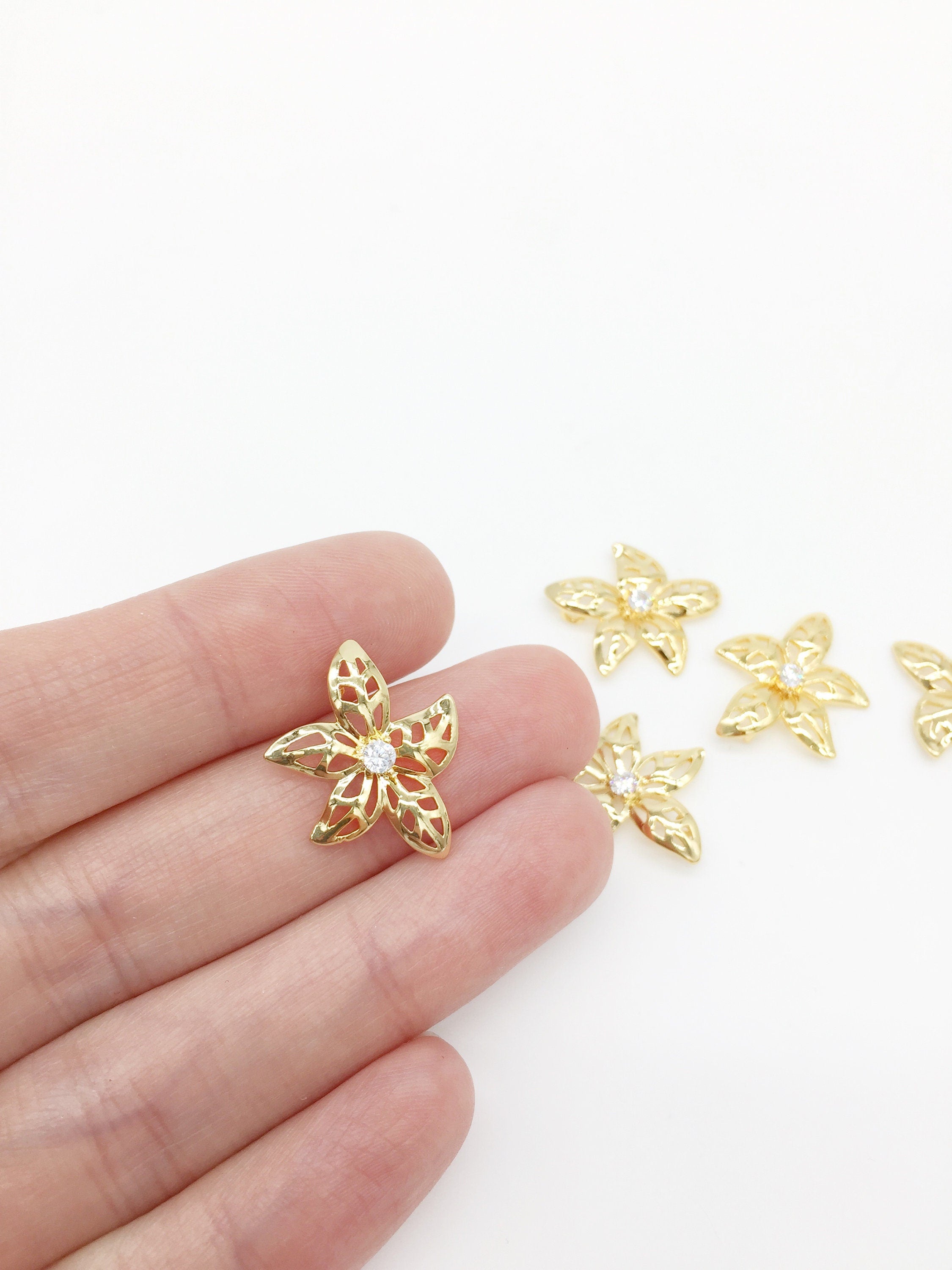 1 x 18K Gold Plated Flower Charm with Cubic Zirconia, 21x17mm (2732)