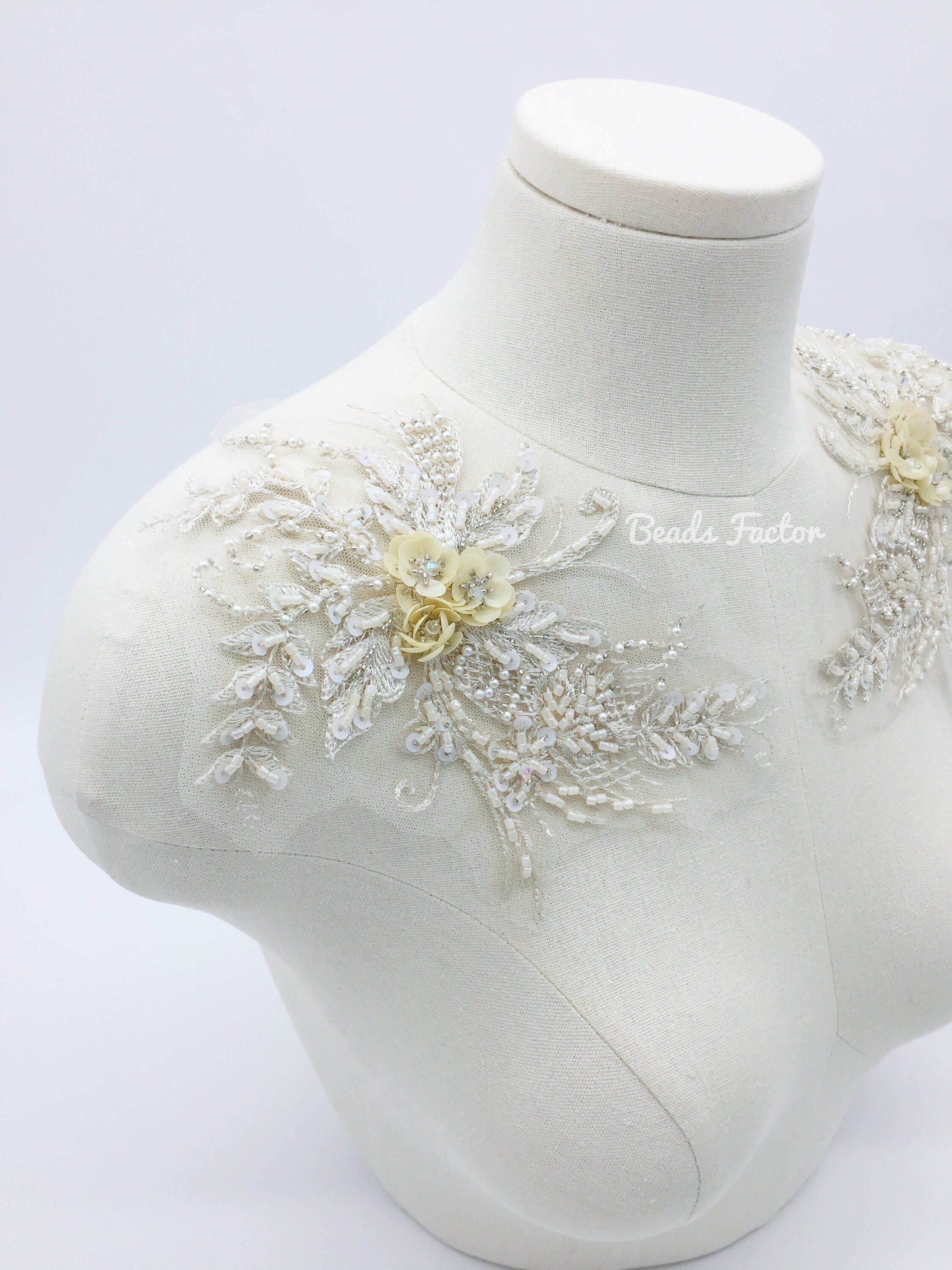 1 pair x Vintage Ivory Heavy Beaded Flower Lace Applique, 21x15cm