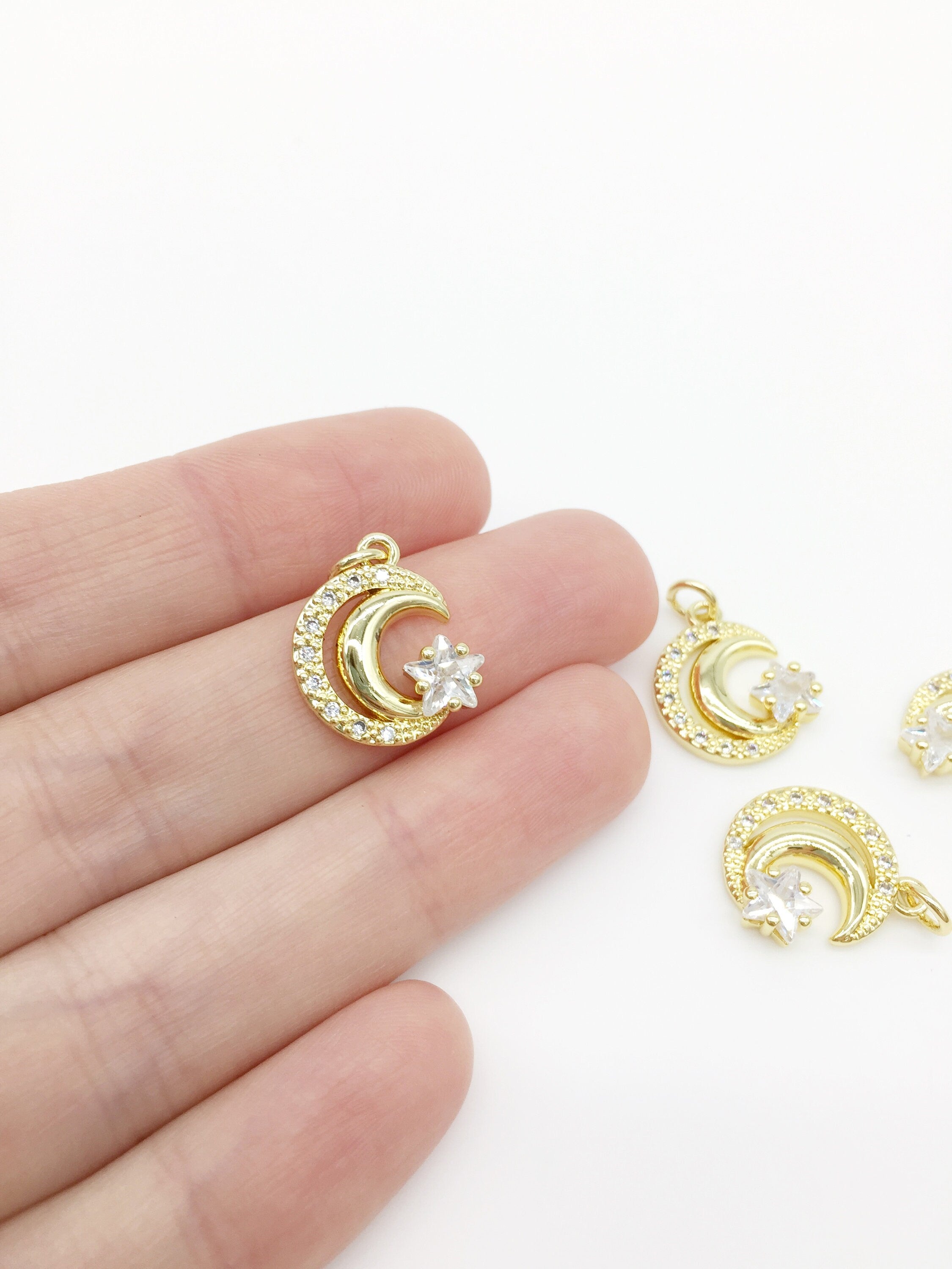 1 x 18K Gold Plated Moon and Star Pendant with Cubic Zirconia, 17x15mm (3267)