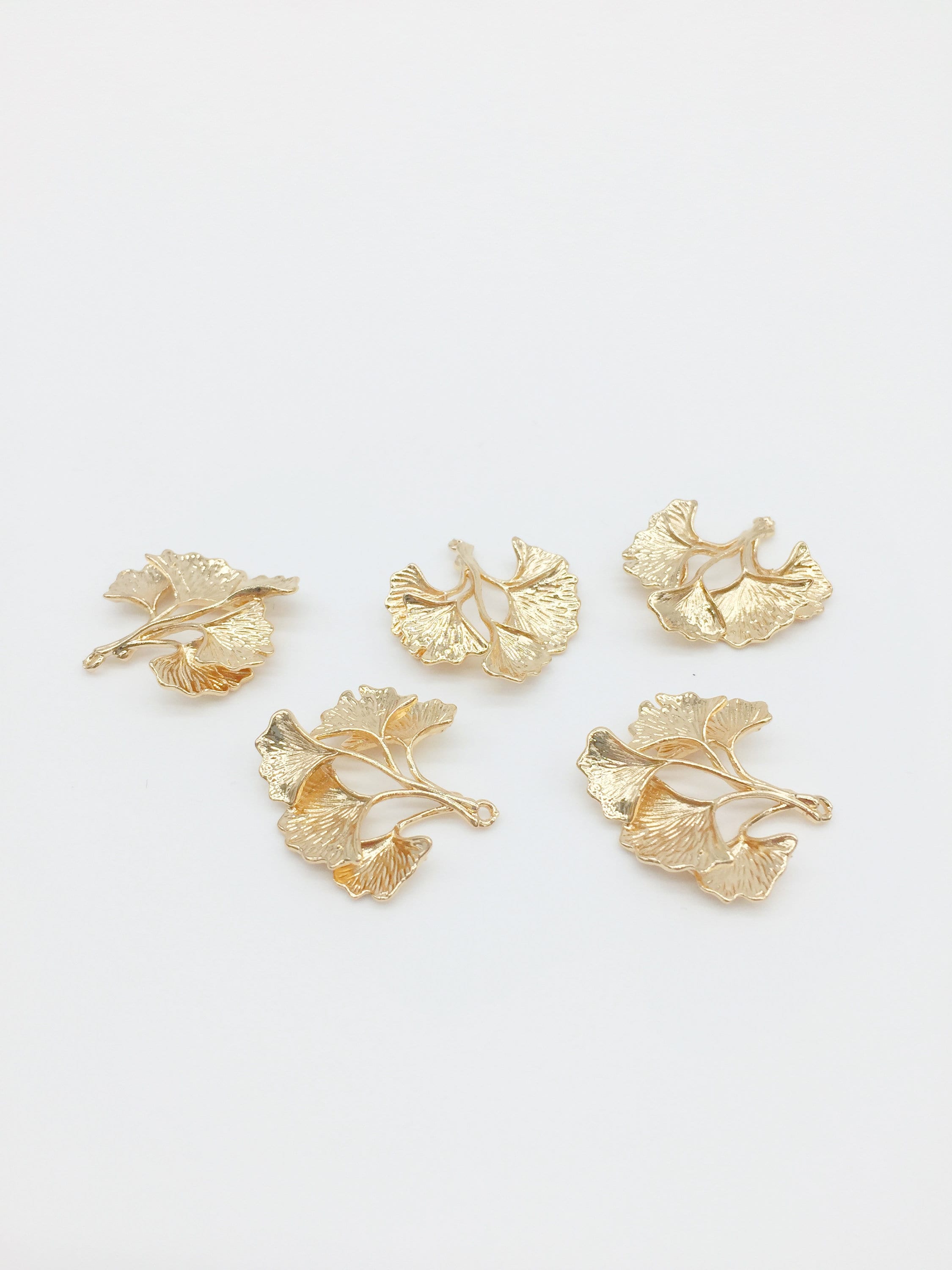 1 x 24K Gold Plated Ginkgo Leaf Cluster Branch Charm, 25x23mm (1734)