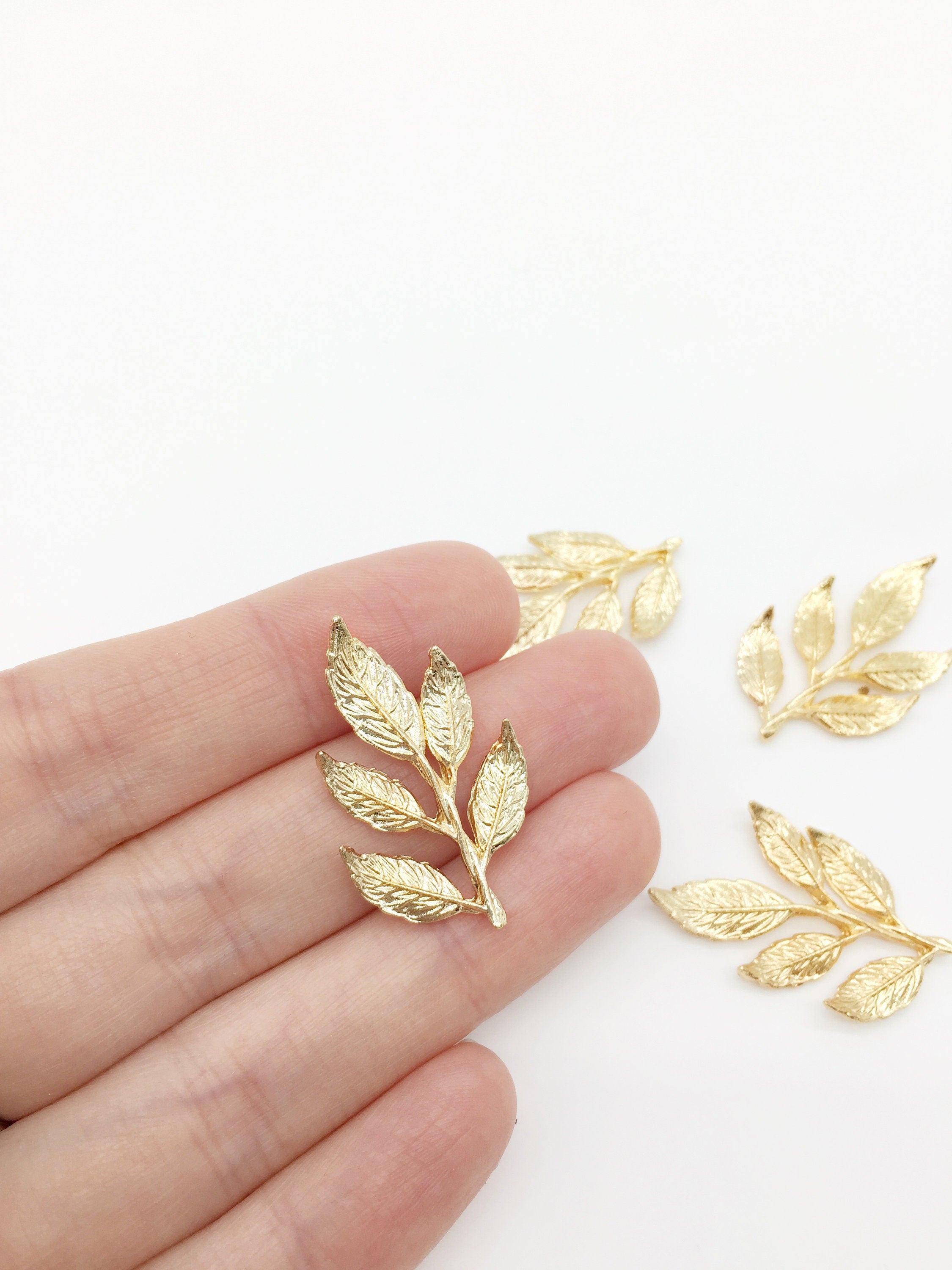 4 x Gold Plated Detailed Leaf Embellishments, 32x19mm (3513)