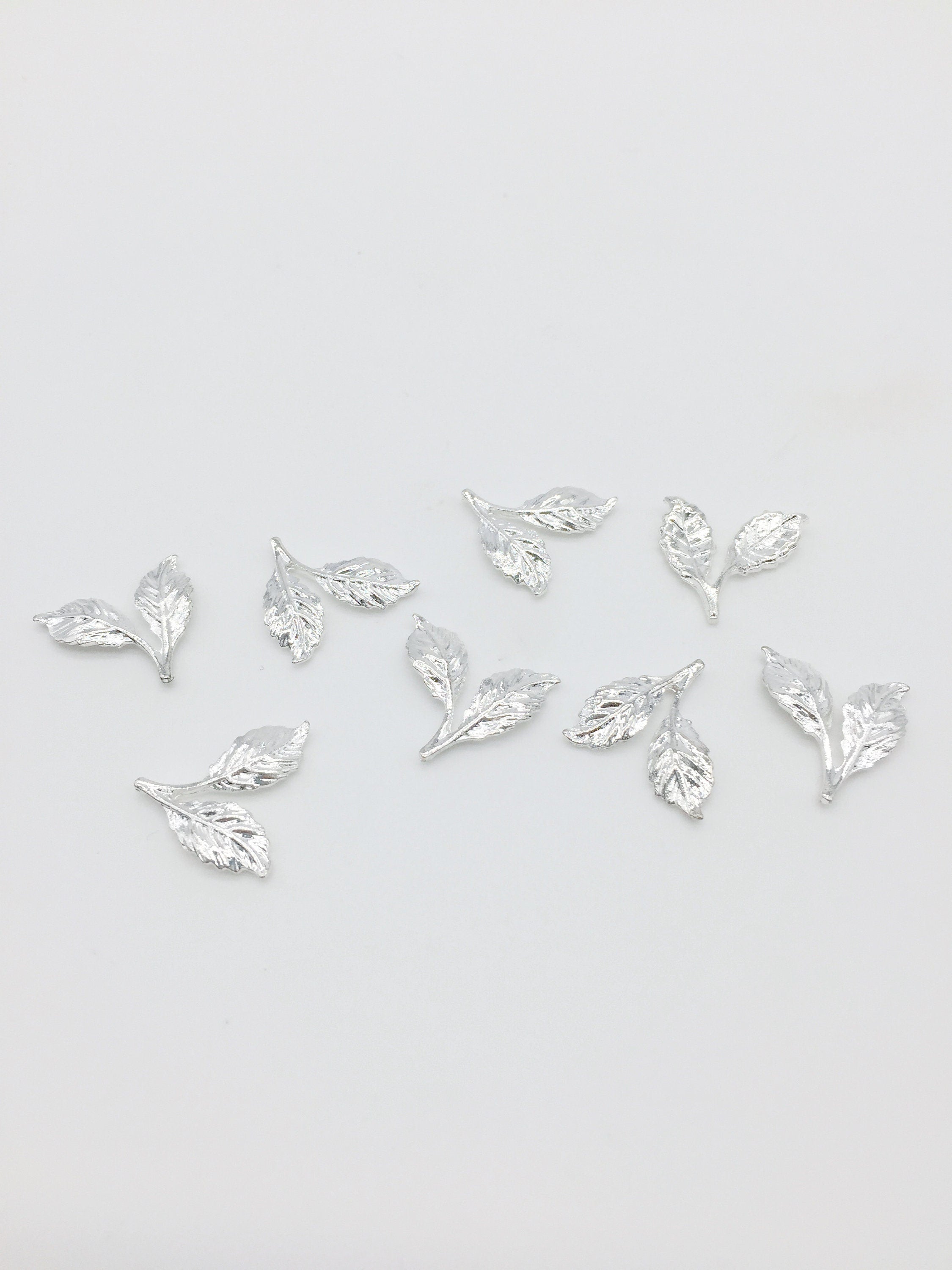 4 x Silver Double Leaf Charms, 17x17mm Silver Plated Metal Leaf Blanks (3515)