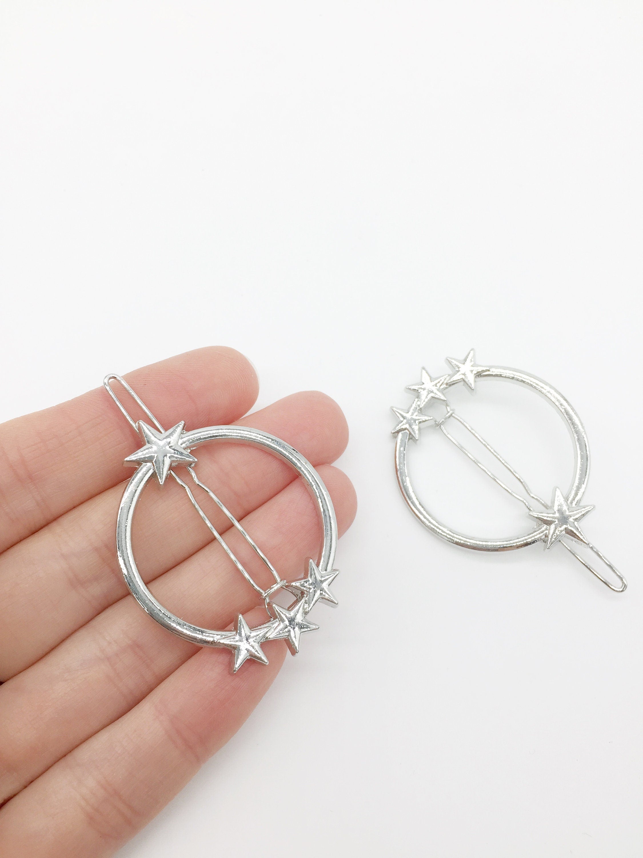 1 x Silver Round Star Hair Clip, 54x35mm Celestial Hair Clip (3256)