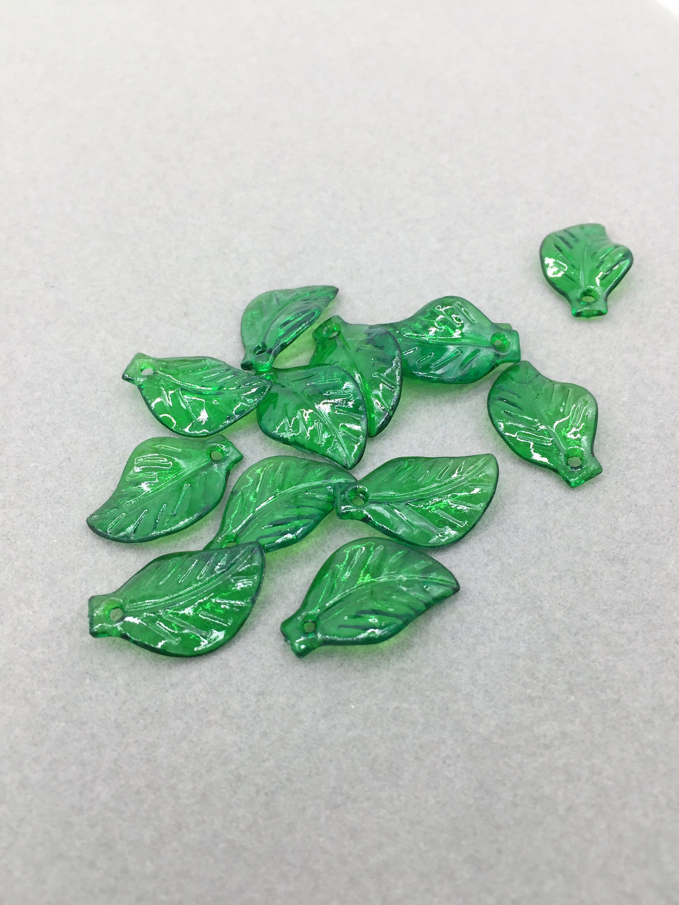 60 x Bottle Green Acrylic Leaf Charms, 13x19.5mm