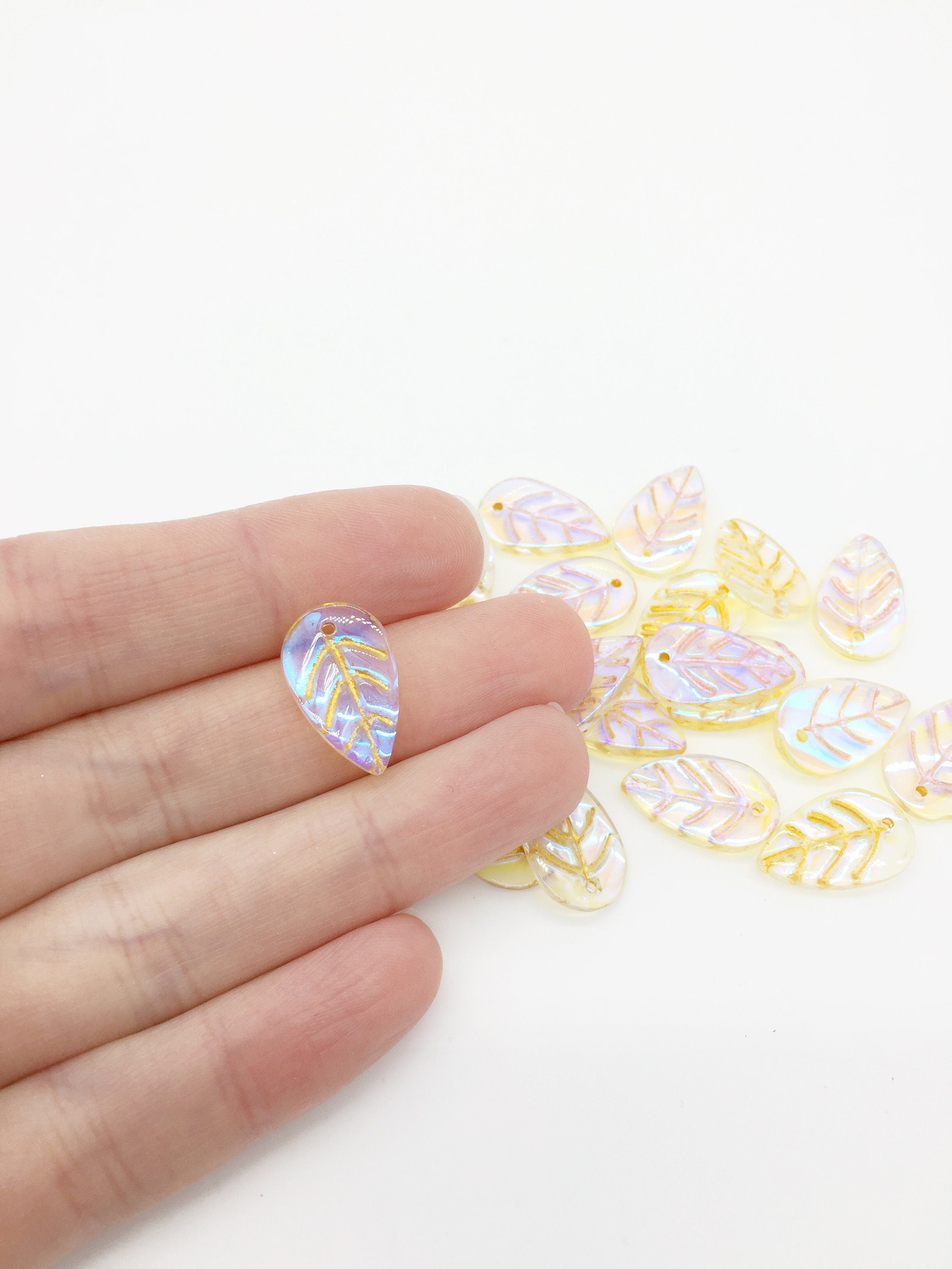 20 x Iridescent Glass Leaf Beads, 11x18mm Glass Leaf Charms