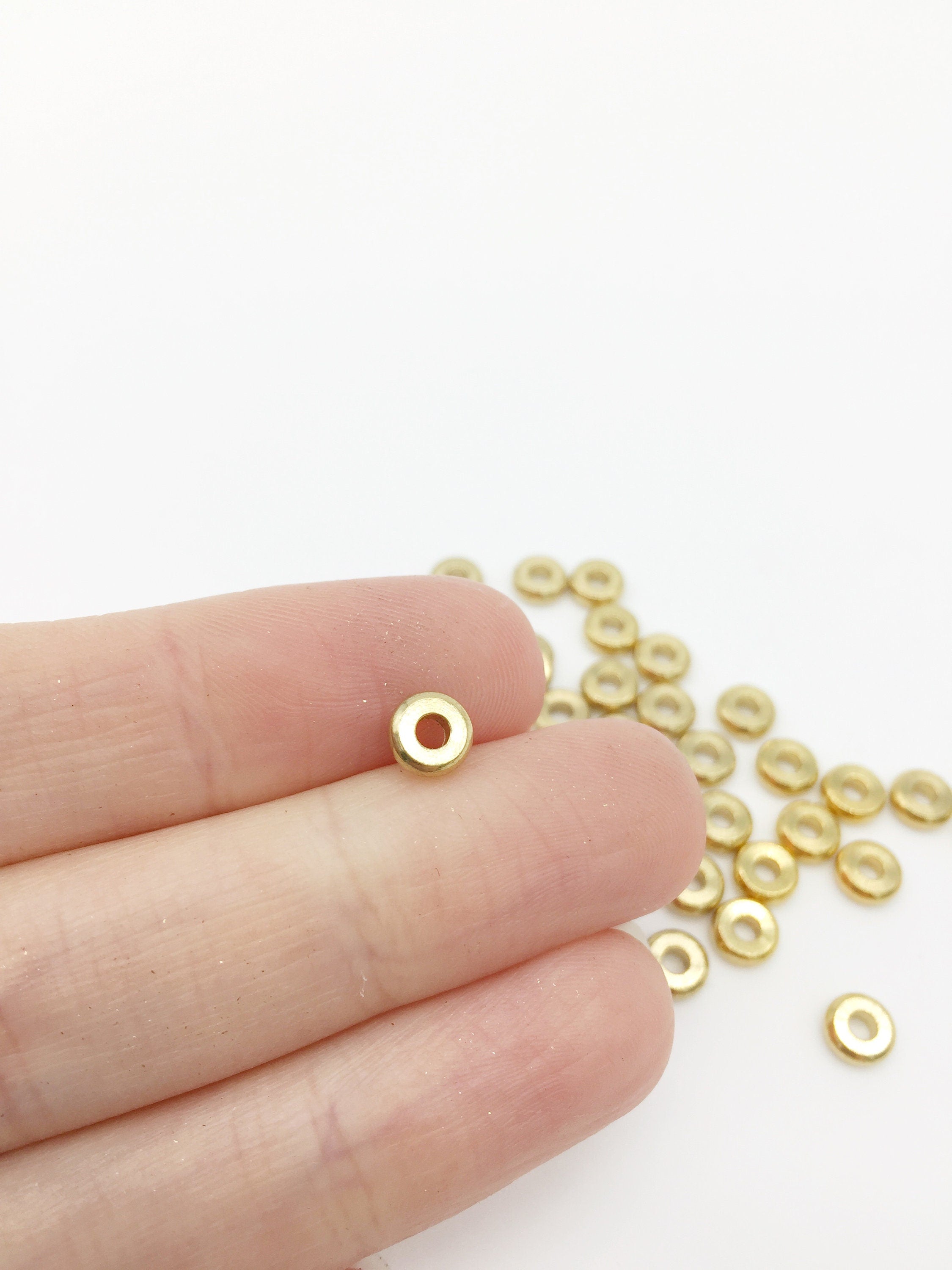 50 x Raw Brass Solid Flat Round Spacer Beads, 6x2mm (0056)